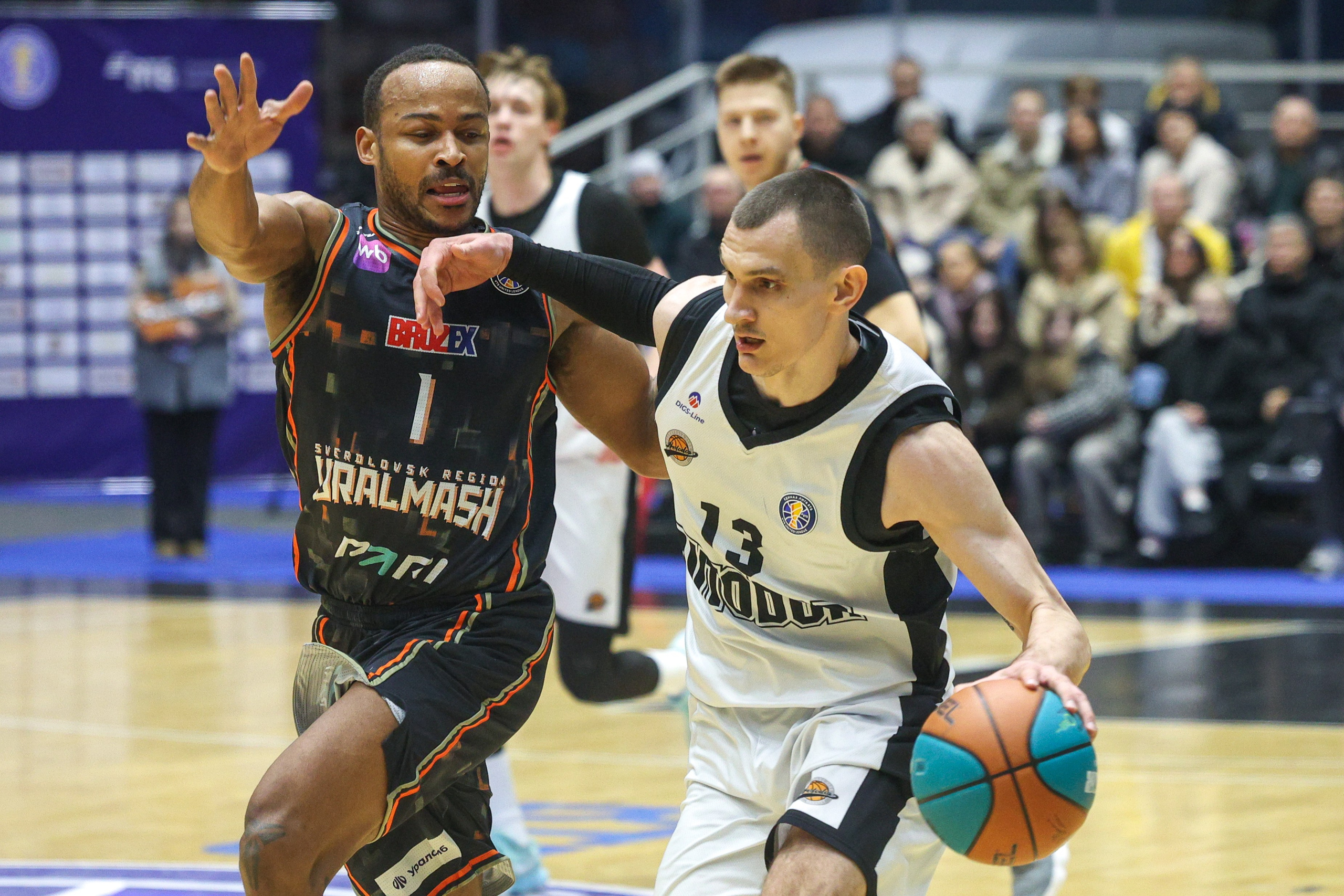 Автодор — Уралмаш. Фотограф Дмитрий Алексеев