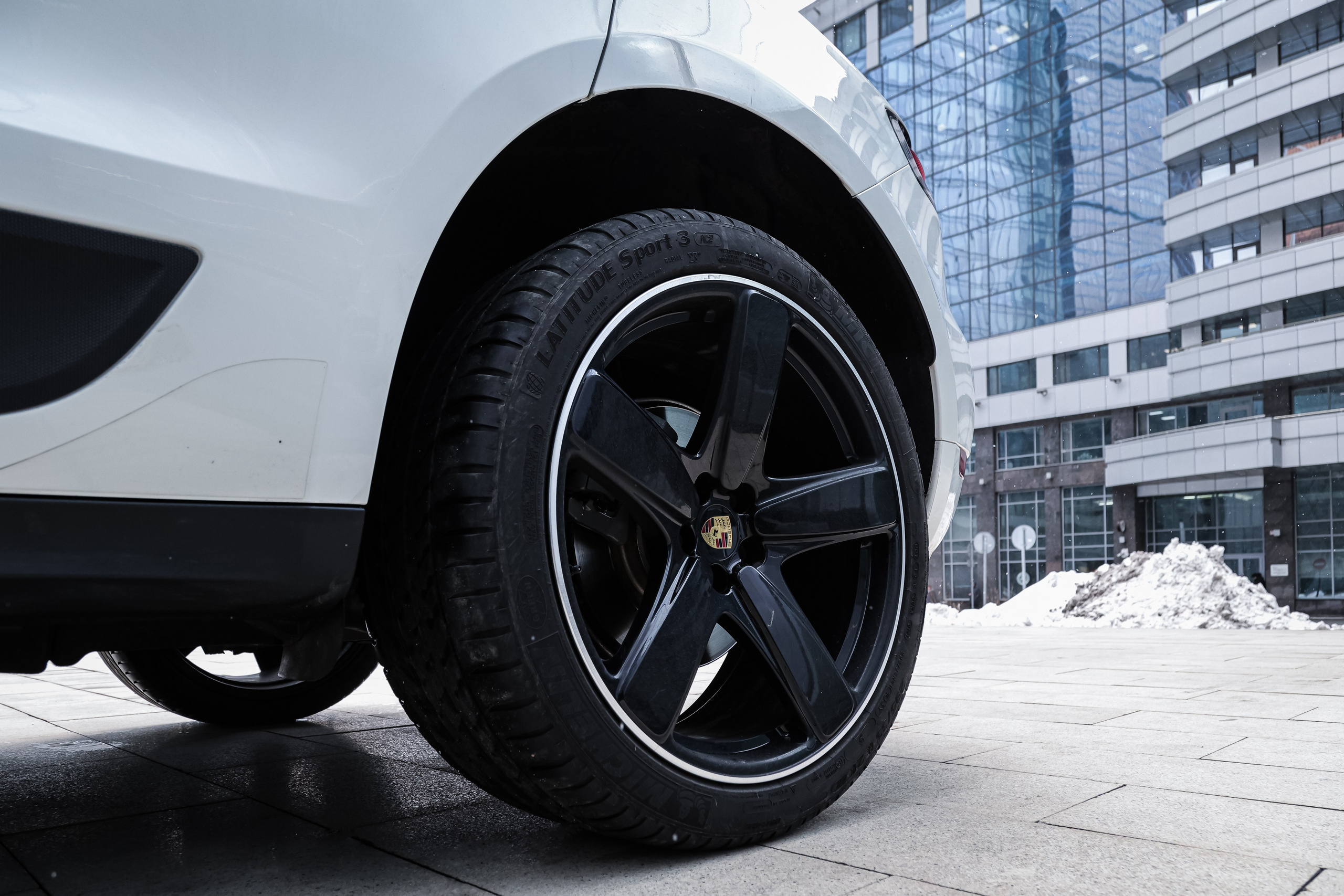 2021 PORSCHE MACAN S. Mixturecaptures