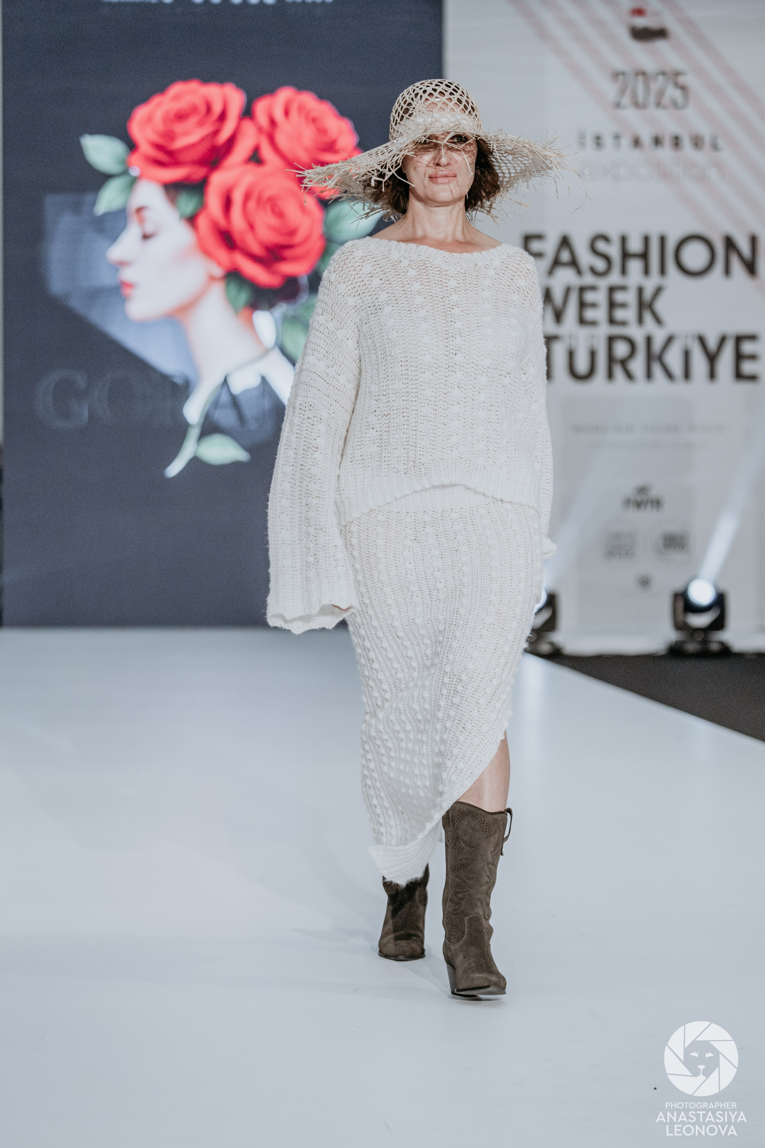 Fashion Week Türkiye [spring, 2025]. Anastasia Leonowa