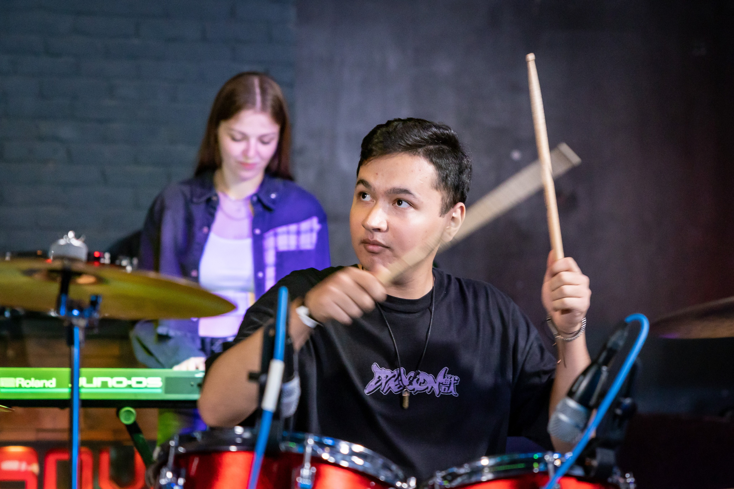 Концерт «Не Школа Барабанов» в Клубе «SOVA». Фотограф Владимир Охрименко