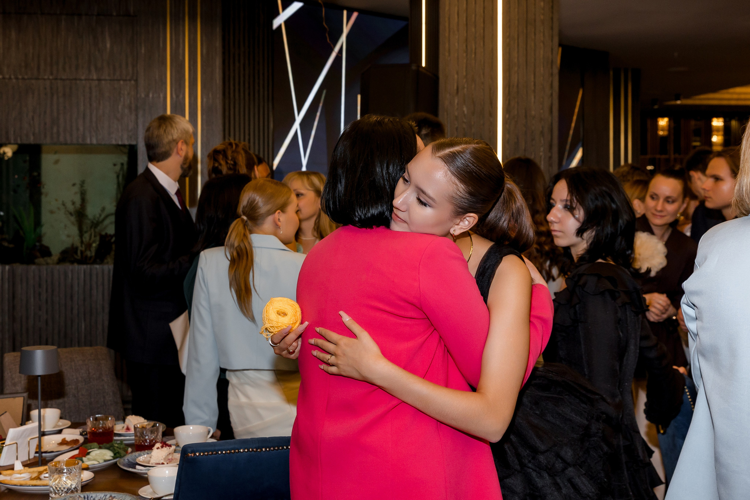 ВЫПУСКНОЙ CHEESERIA-Гимназия 33. Свадебный и семейный фотограф Динар Гильмутдинов