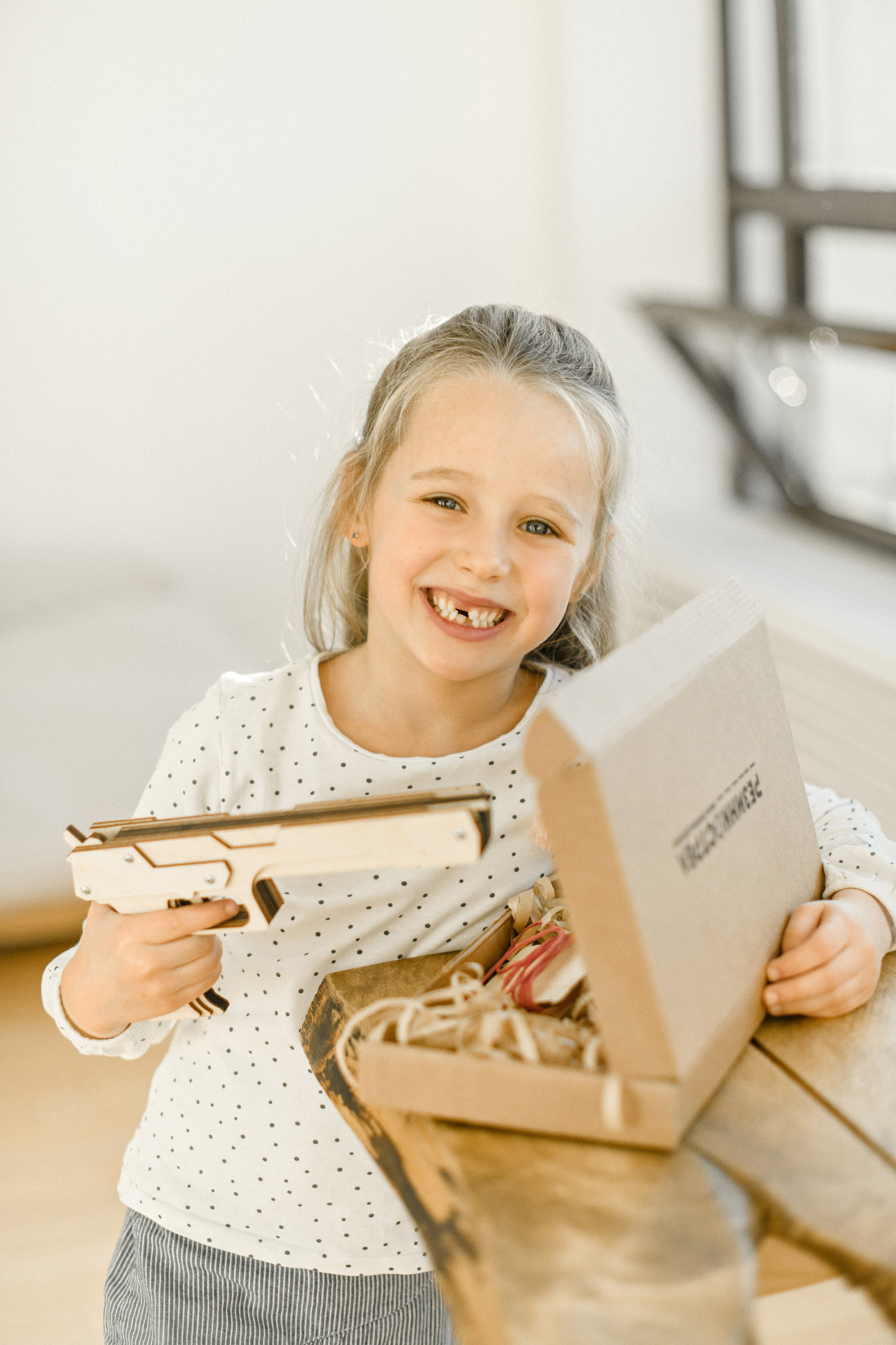 Магазин деревянных игрушек. Свадебный фотограф в Санкт-Петербурге София Шубик