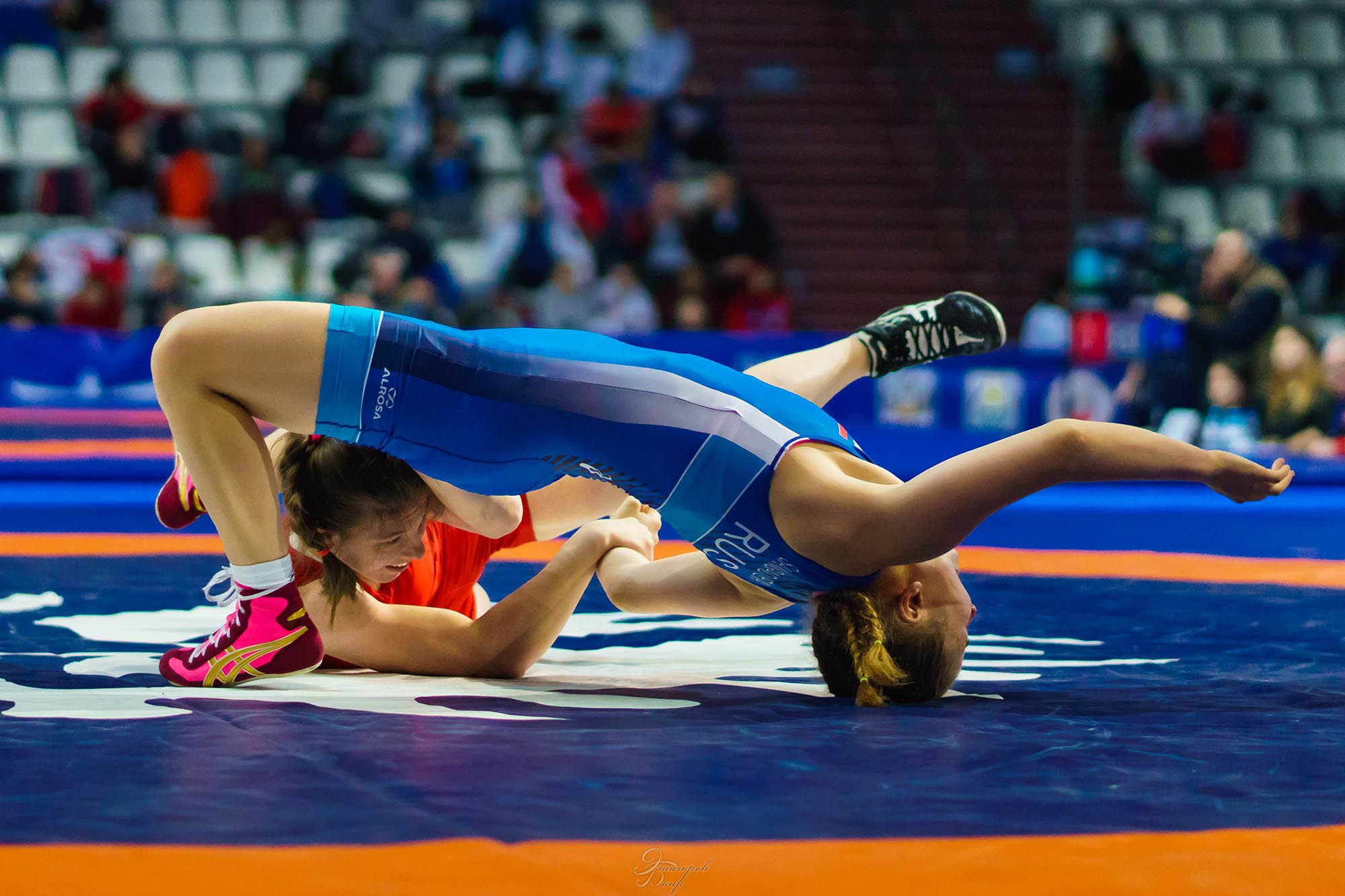 Чемпионат России по вольной борьбе среди женщин 2019. Фотограф Улан-Удэ Этагоров Баир