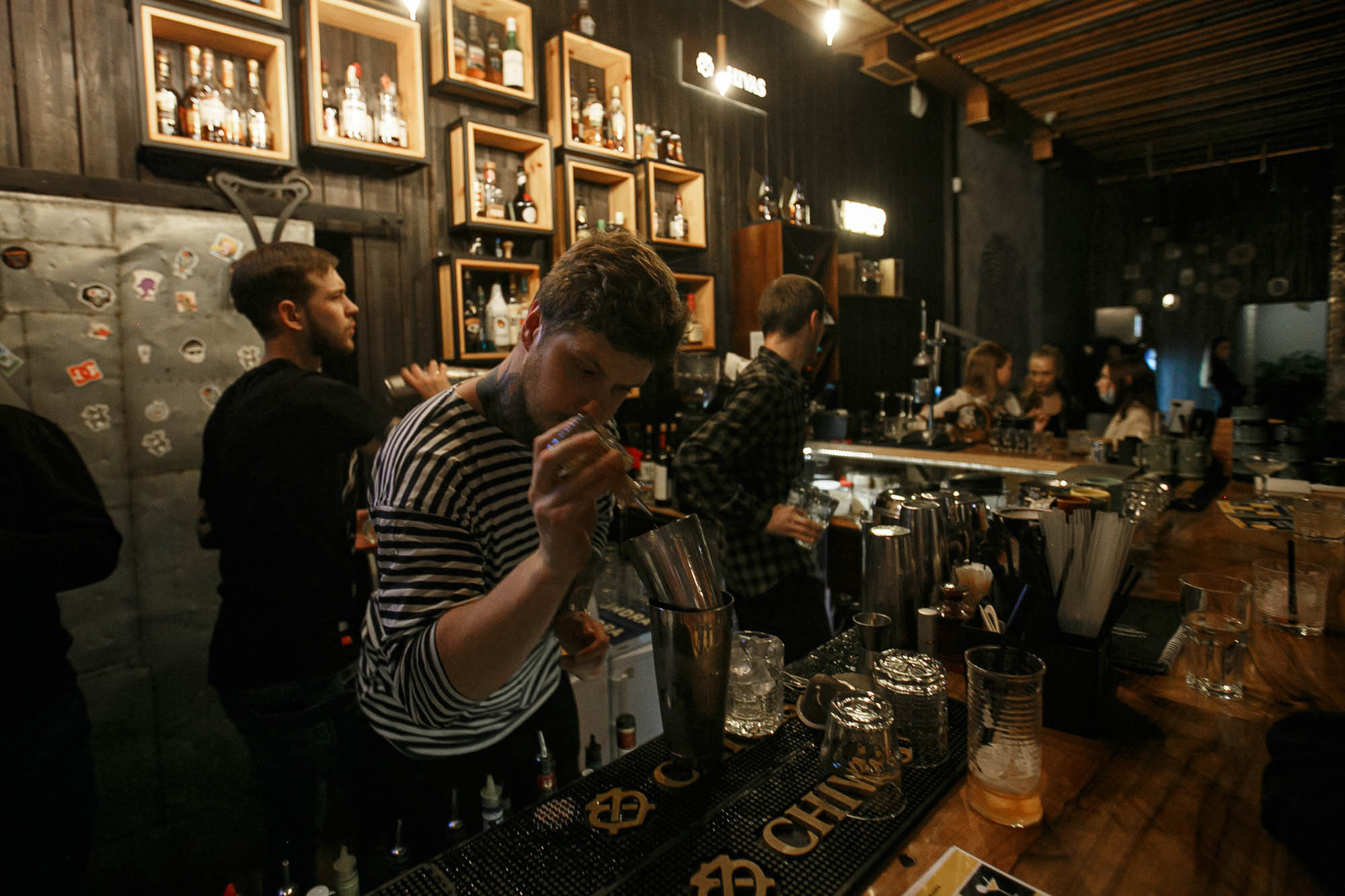 Репортаж: Guest Bartending / Егор и Кошман