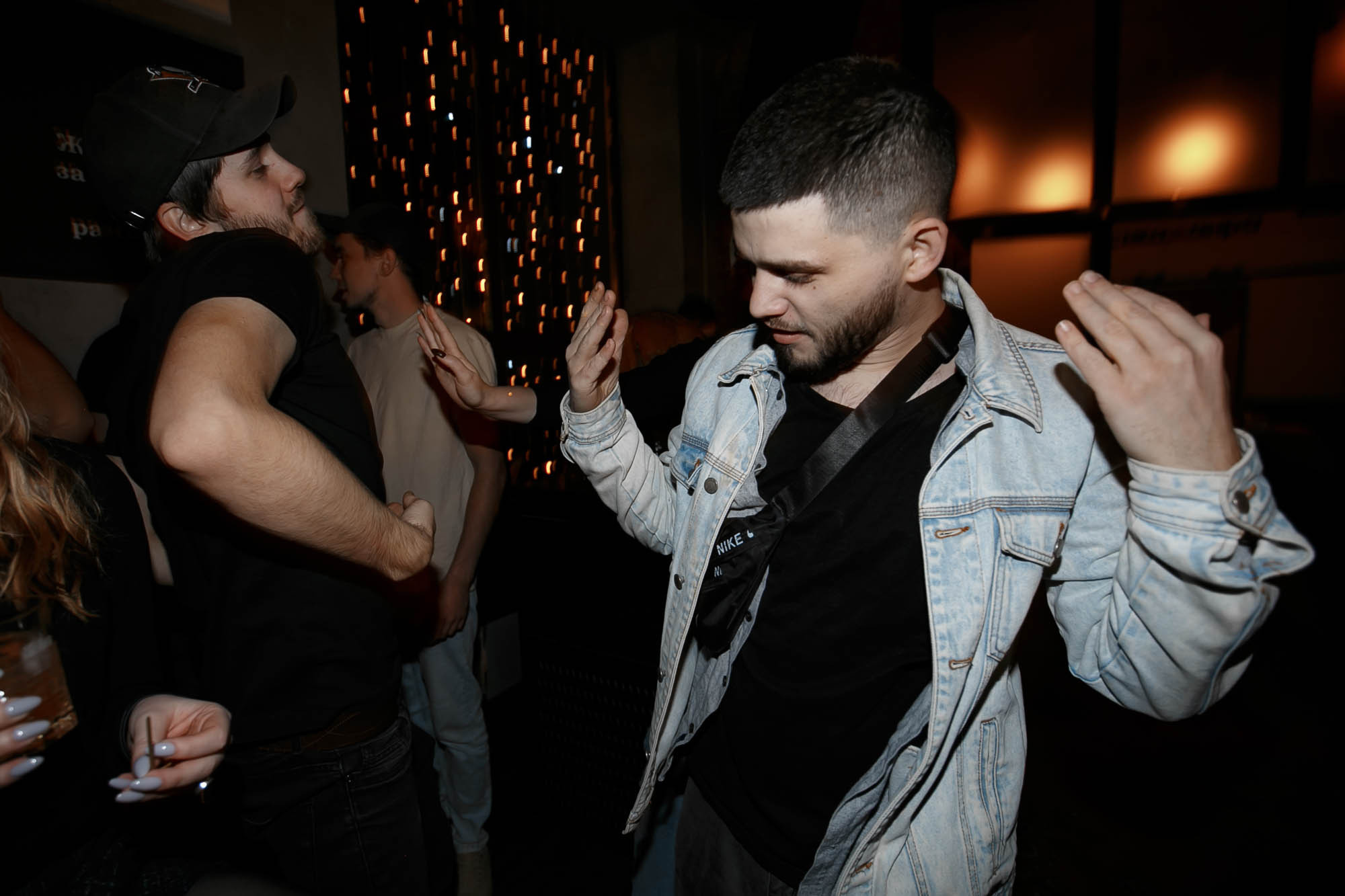 Репортаж: Guest Bartending / Егор и Кошман