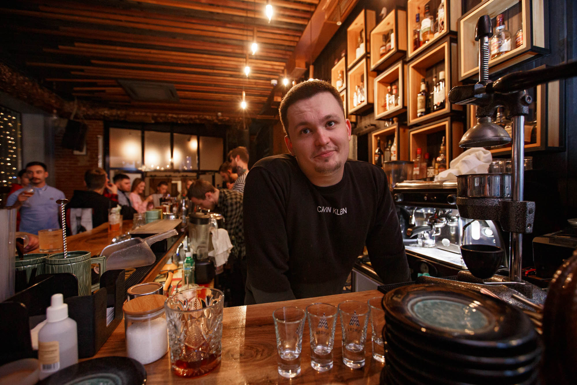 Репортаж: Guest Bartending / Егор и Кошман