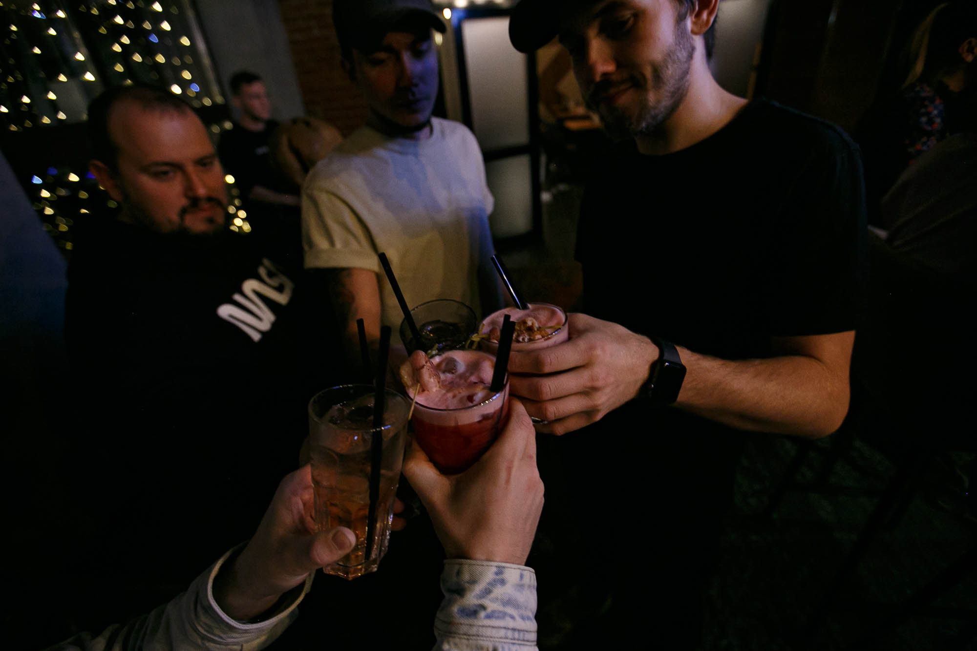 Репортаж: Guest Bartending / Егор и Кошман