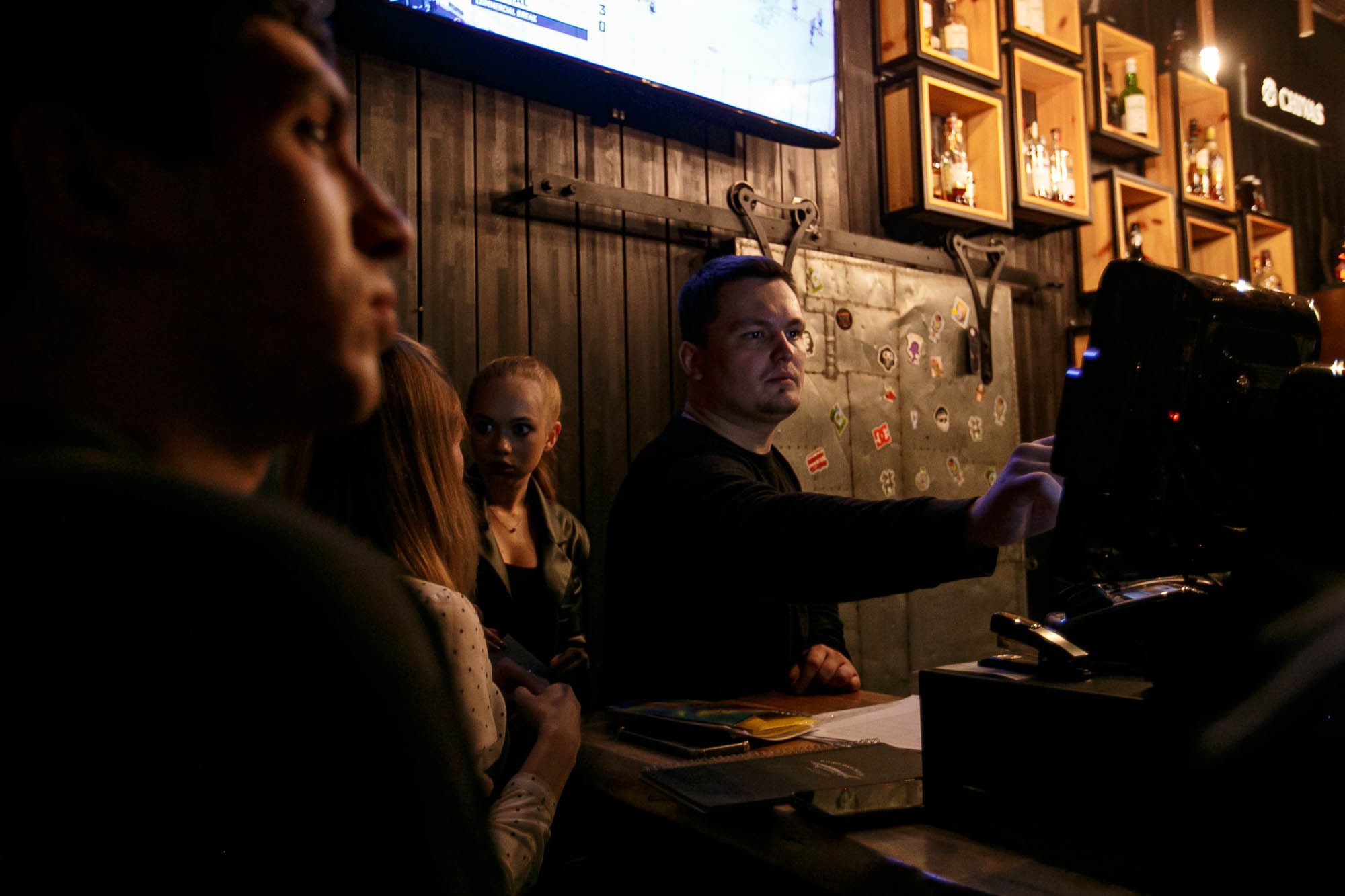 Репортаж: Guest Bartending / Егор и Кошман