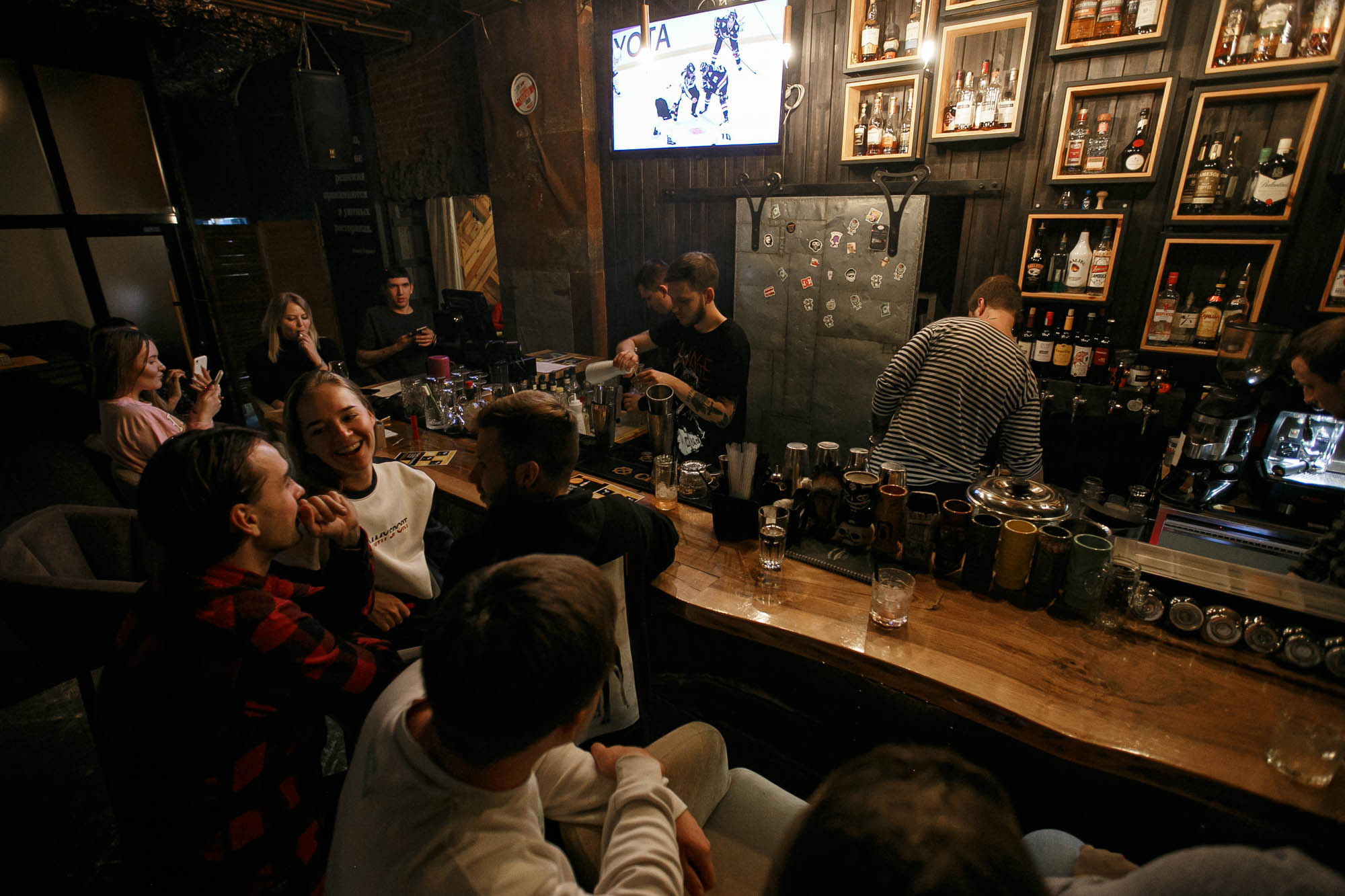 Репортаж: Guest Bartending / Егор и Кошман