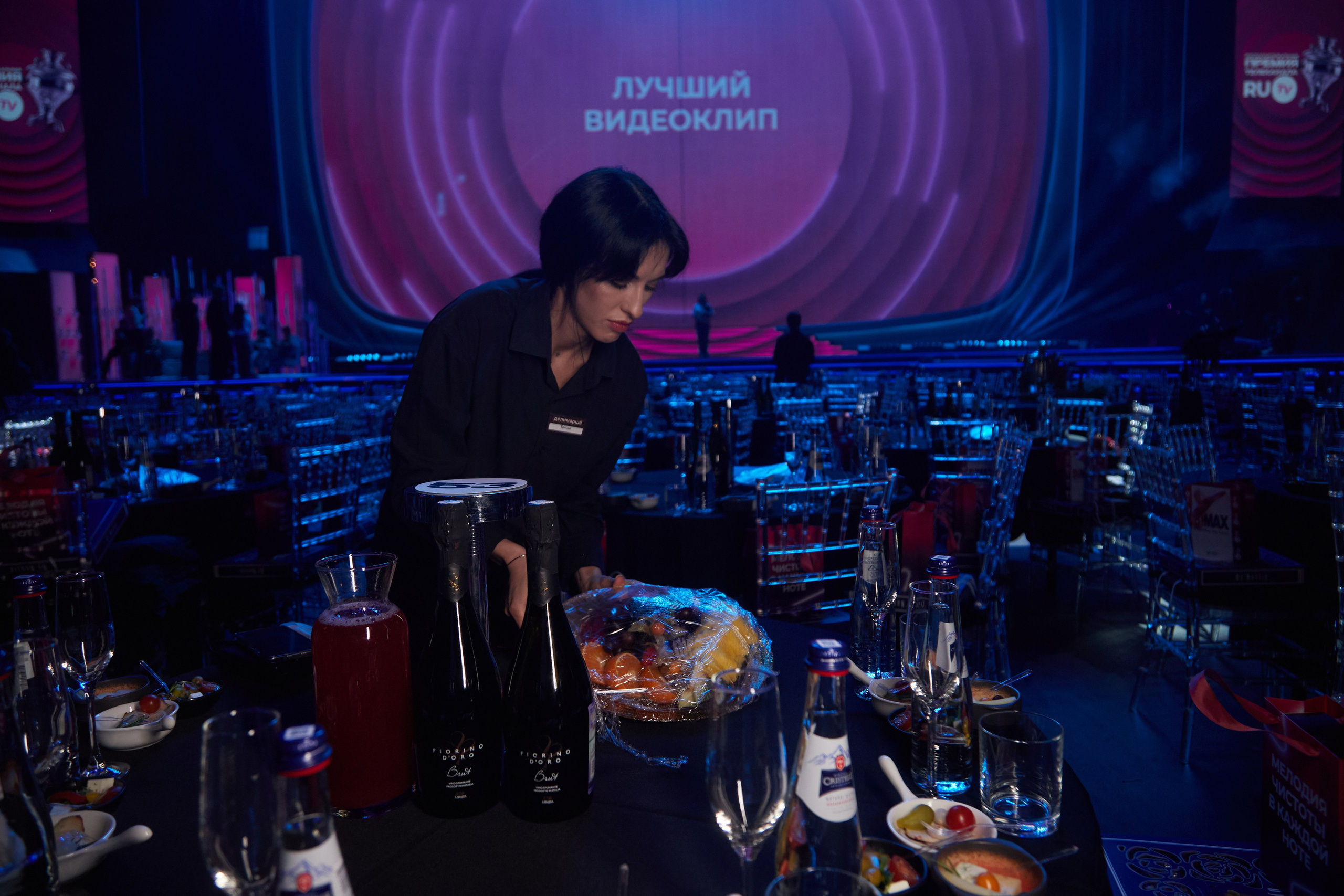 Кейтеринг  — фуд-фотография: сервировка банкета