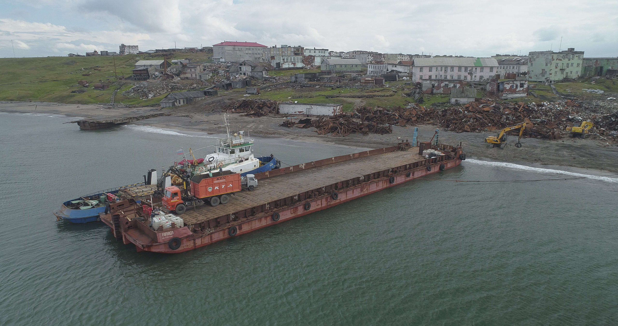 Амдерма — наука (2020 г.). Фотоальбом показывающий увлекательный мир авиации и мир медведей Андрея Иванова