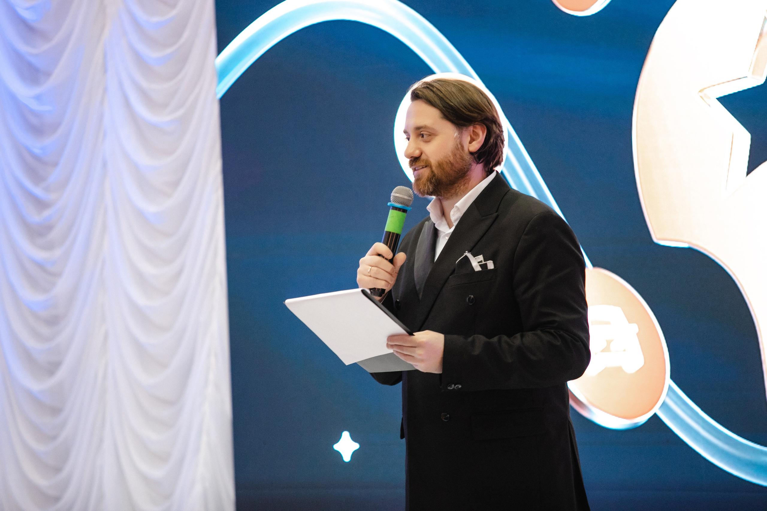 Премия 2ГИС. Роман Урумбаев фотограф Нижневартовск