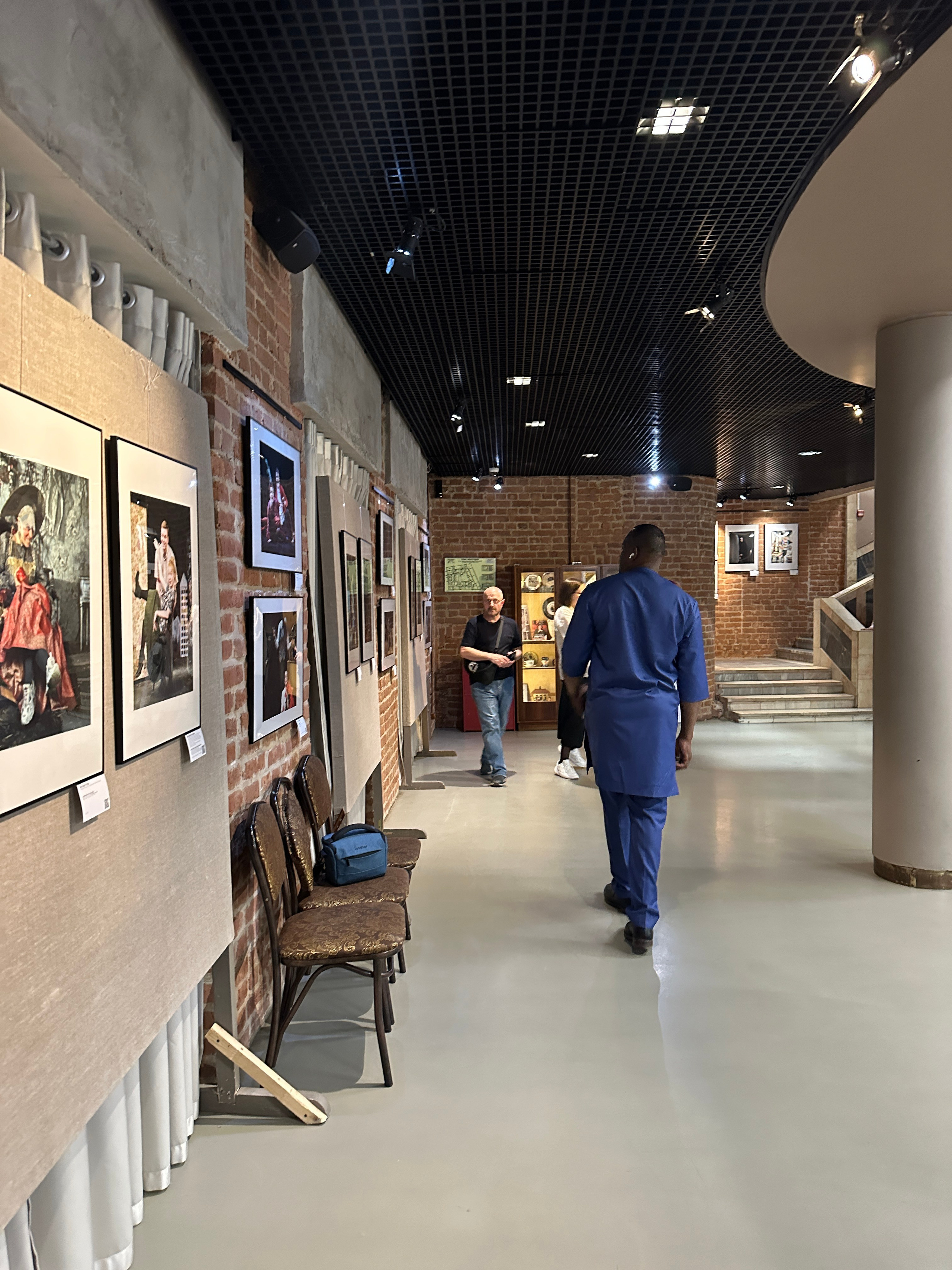 МОЛОДОЙ ТЕАТР. Reportage, architectural, fine art photographer Lena Melnikova in Moscow