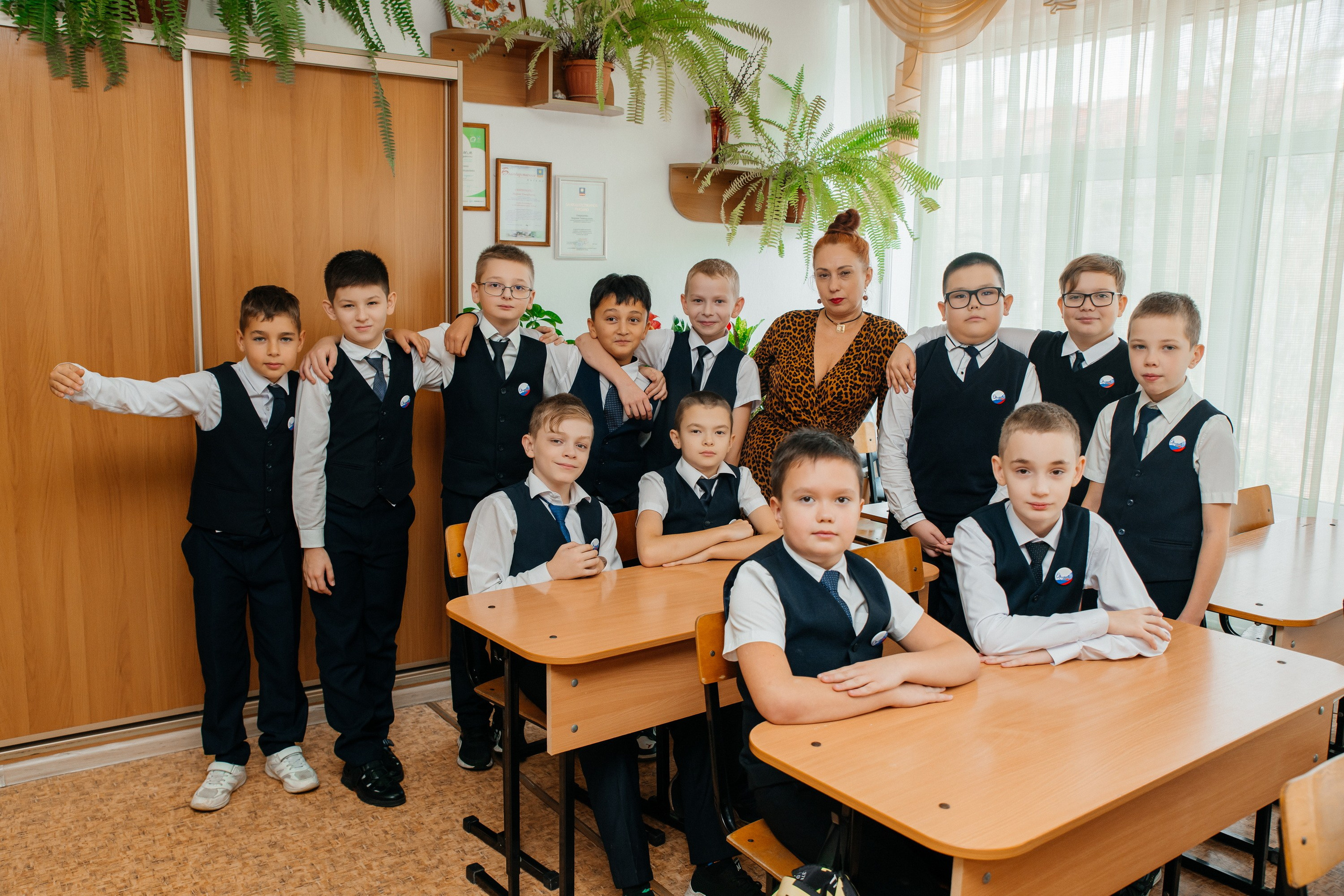 4 класс школа 11. Фотограф Ярмишко Дарья. Выпускные фотокниги