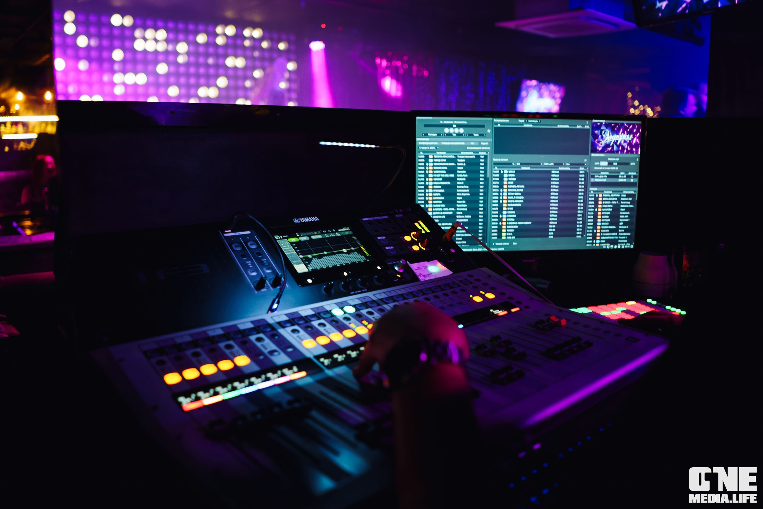 Фоторепортаж из караоке-клуба Эйфория. One Media Life: фоторепортажи, фотоотчеты с мероприятий и заведений