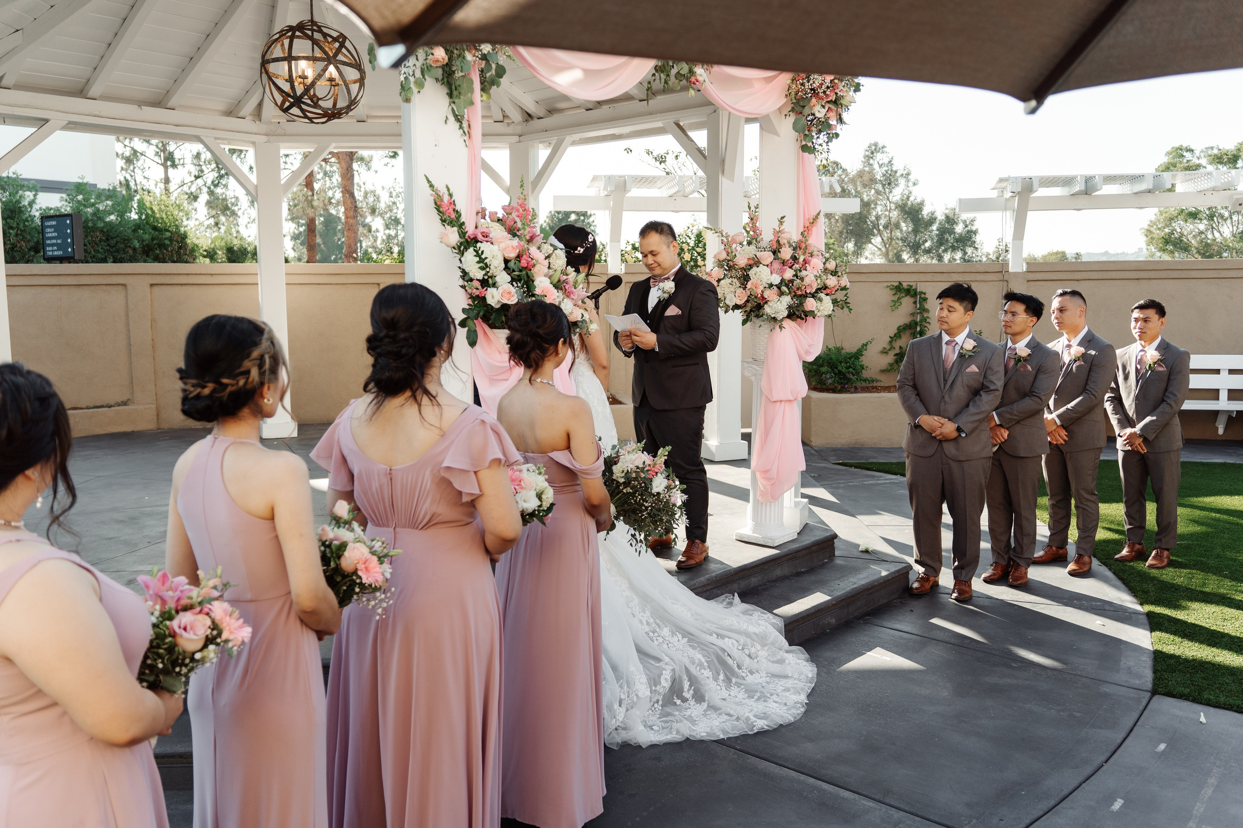 2025-08-16_AndreaChristopher. Ретушер Зенькевич Света