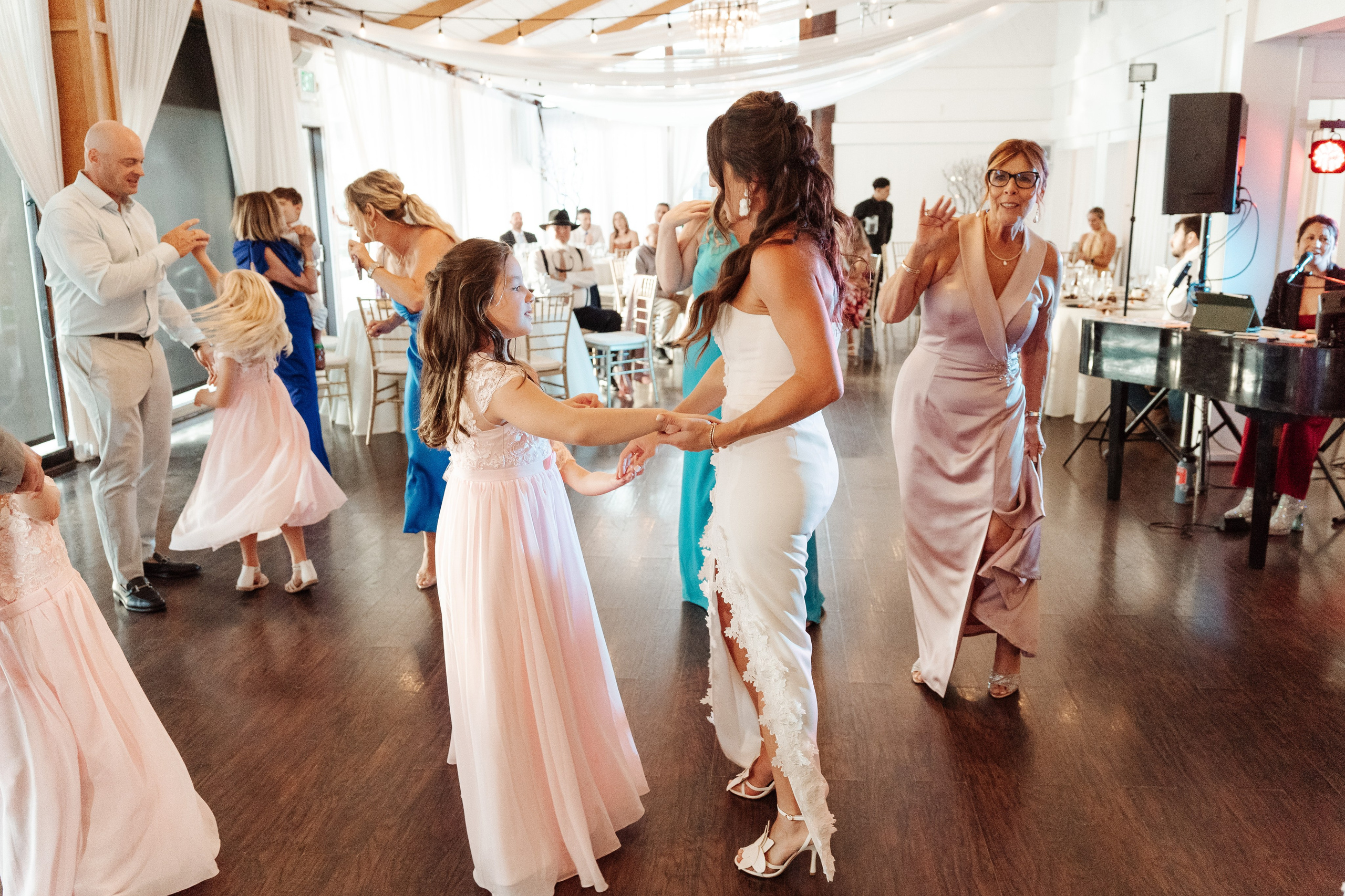 2025-08-16_BryanAmber. Ретушер Зенькевич Света