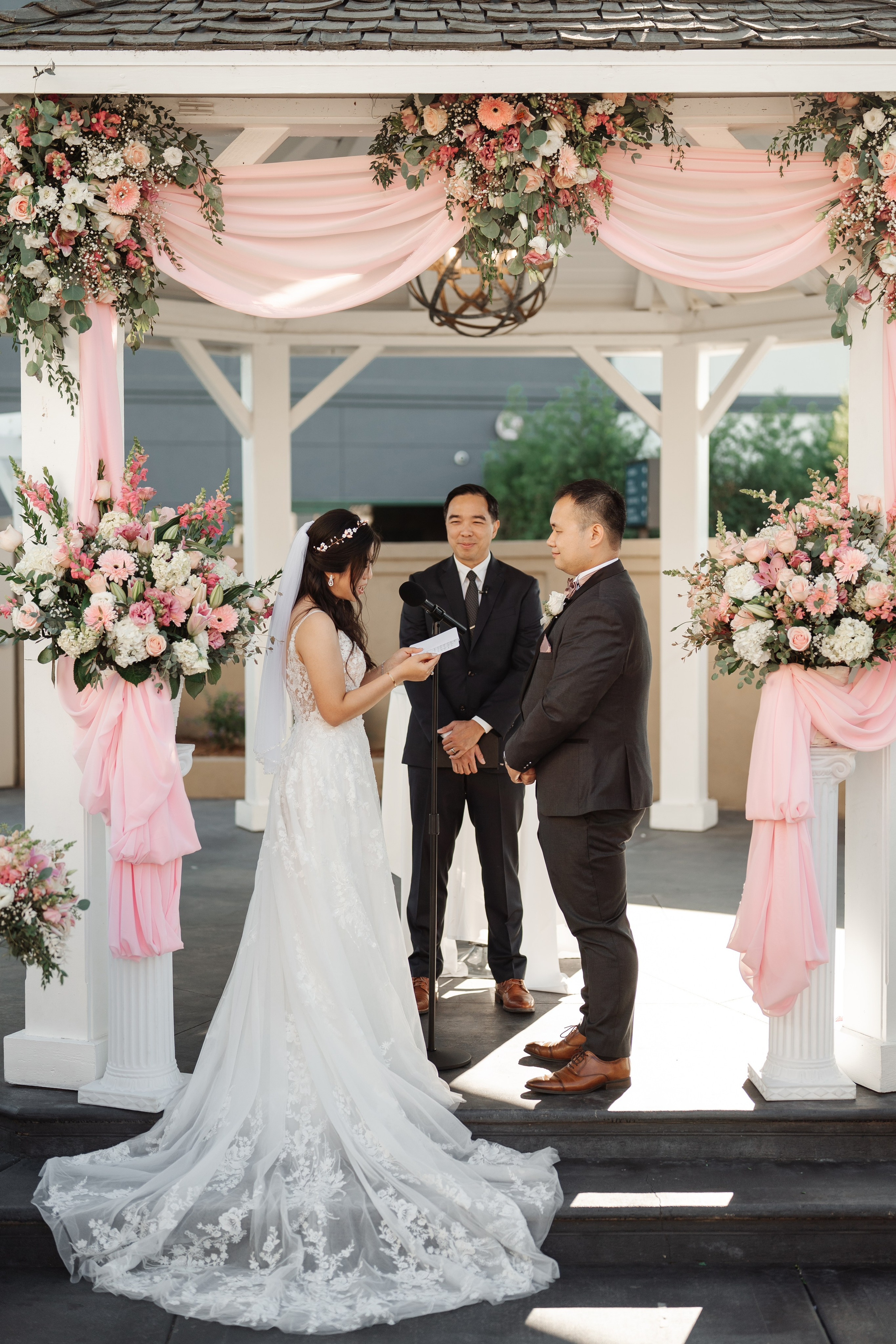 2025-08-16_AndreaChristopher. Ретушер Зенькевич Света