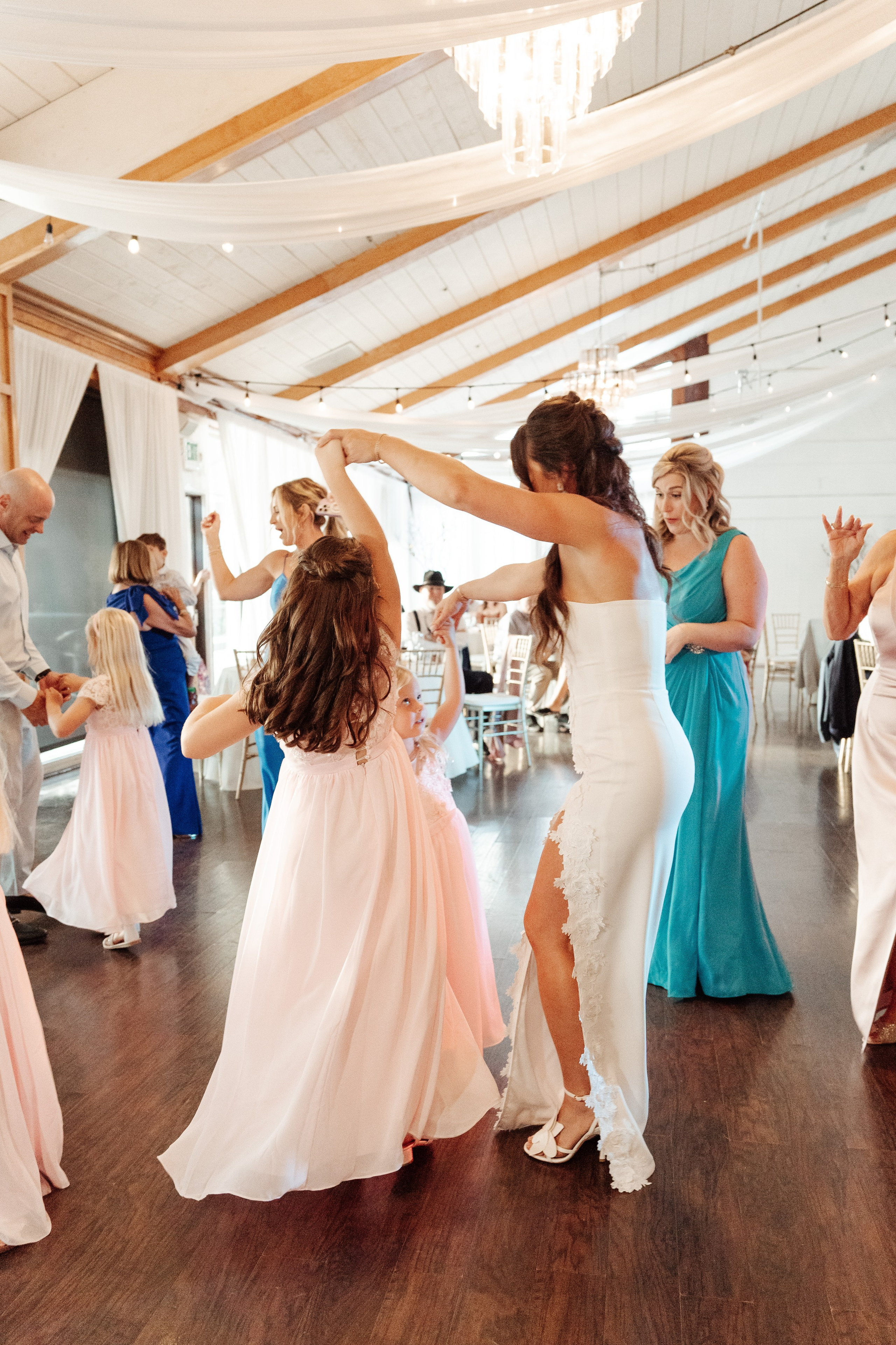 2025-08-16_BryanAmber. Ретушер Зенькевич Света