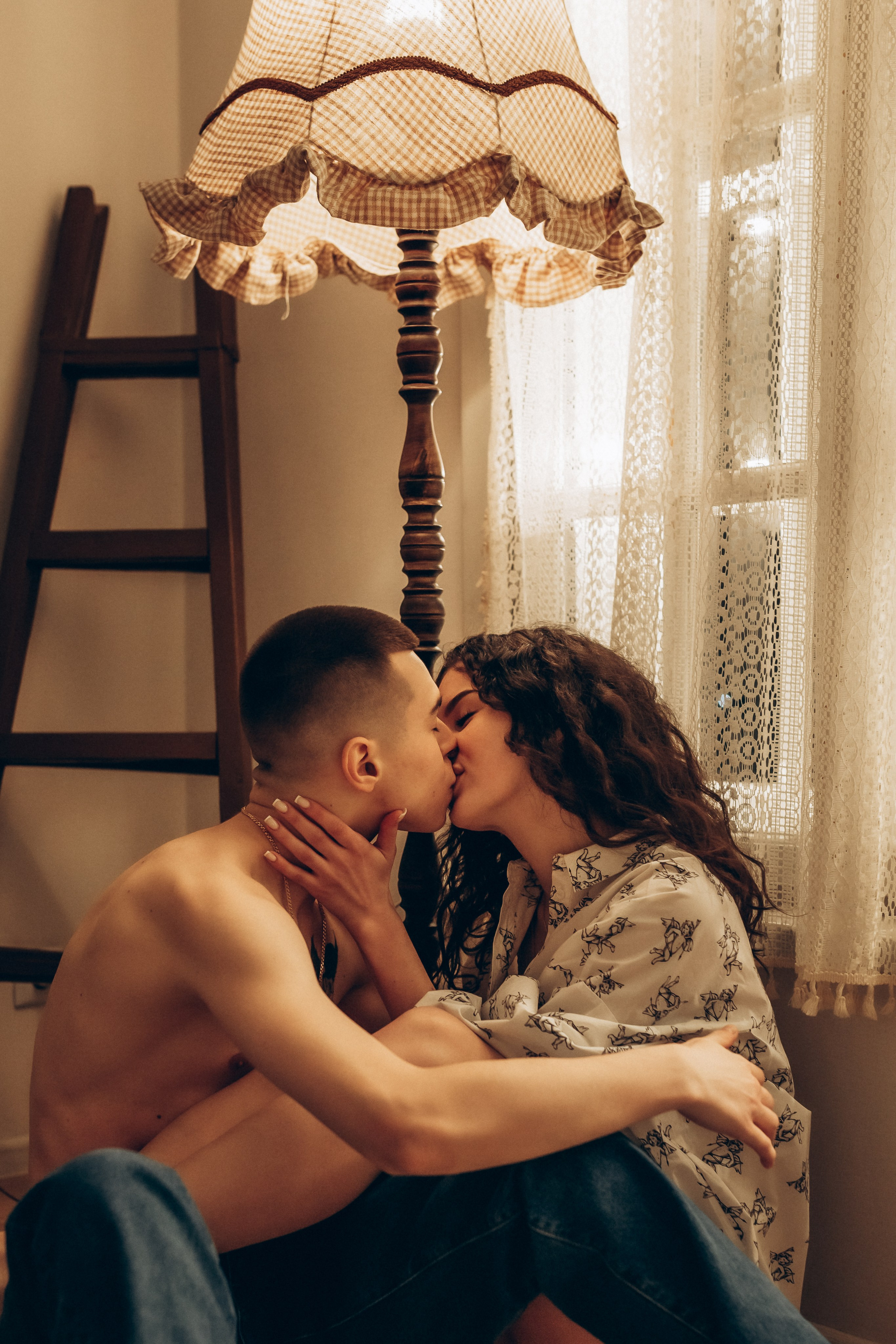 LoveStory Никита и Лиза в студии. Фотограф Санкт-Петербург Князева Елизавета