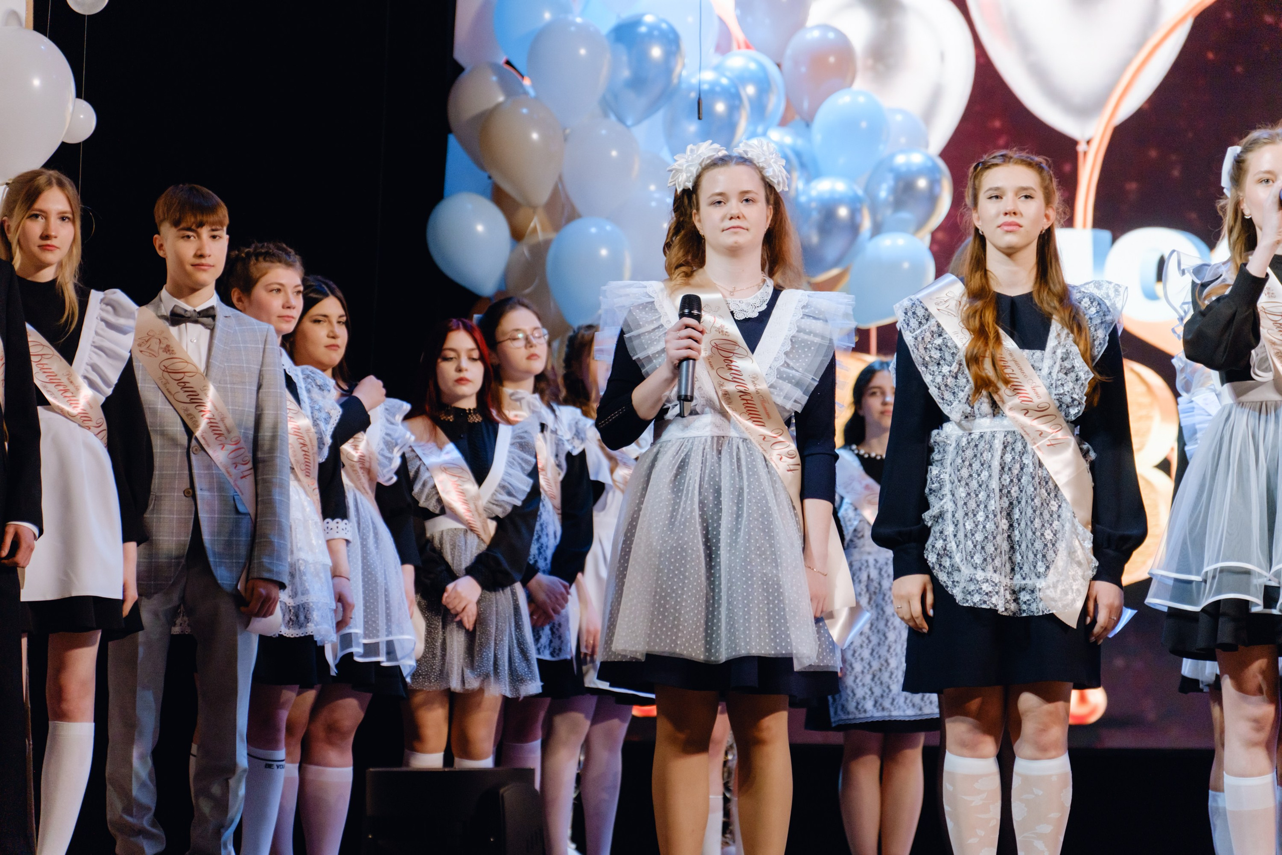 Последний звонок 11 класс. Фотограф Софья Володкина