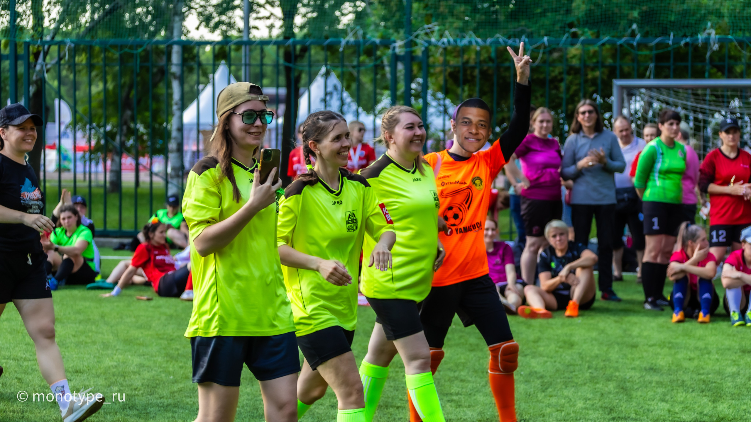 Всероссийский Кубок футбольных мам. Москва. Лужники