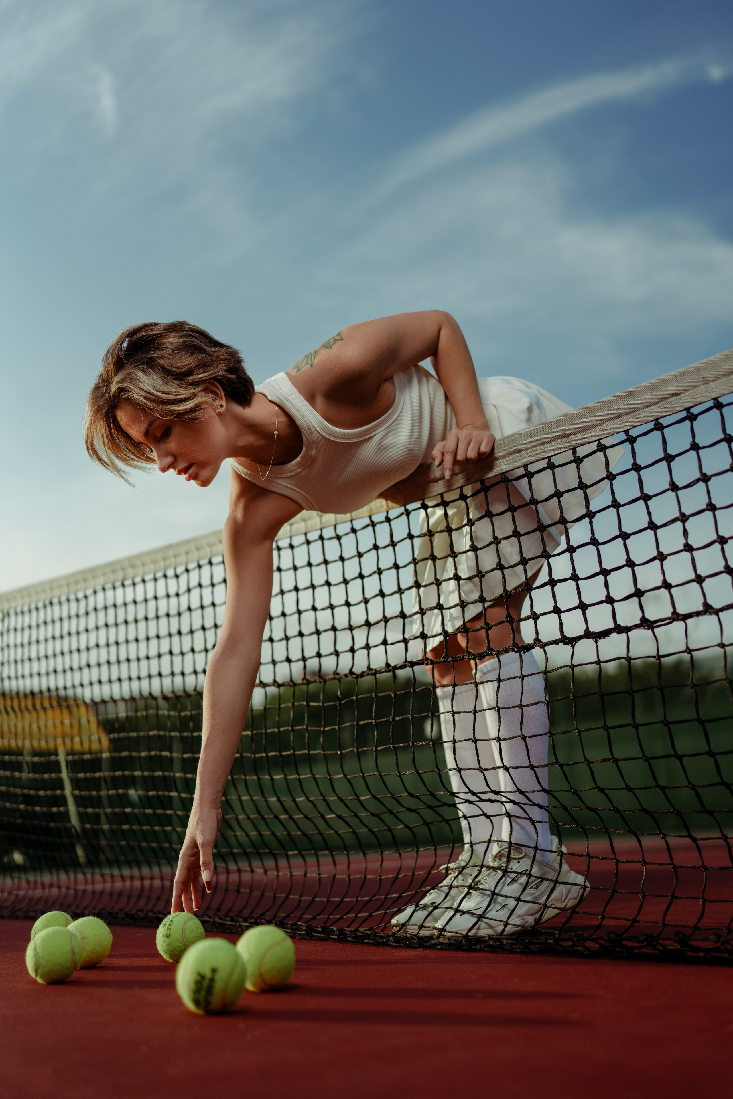 Фотосессия на тенисном корте для девушки. Репортажный фотограф Москва Сергей Дружинин