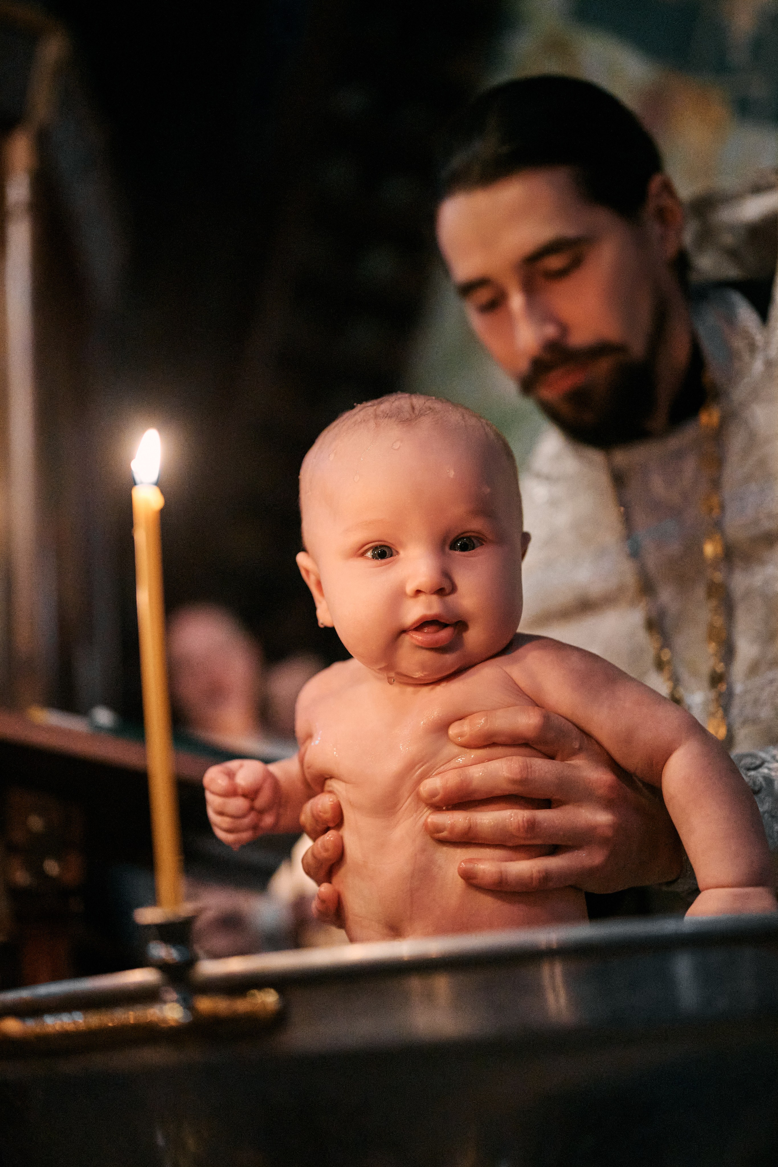 Крещение в храме Василия Великого на Горке. Свадебный фотограф Надежда Максимова
