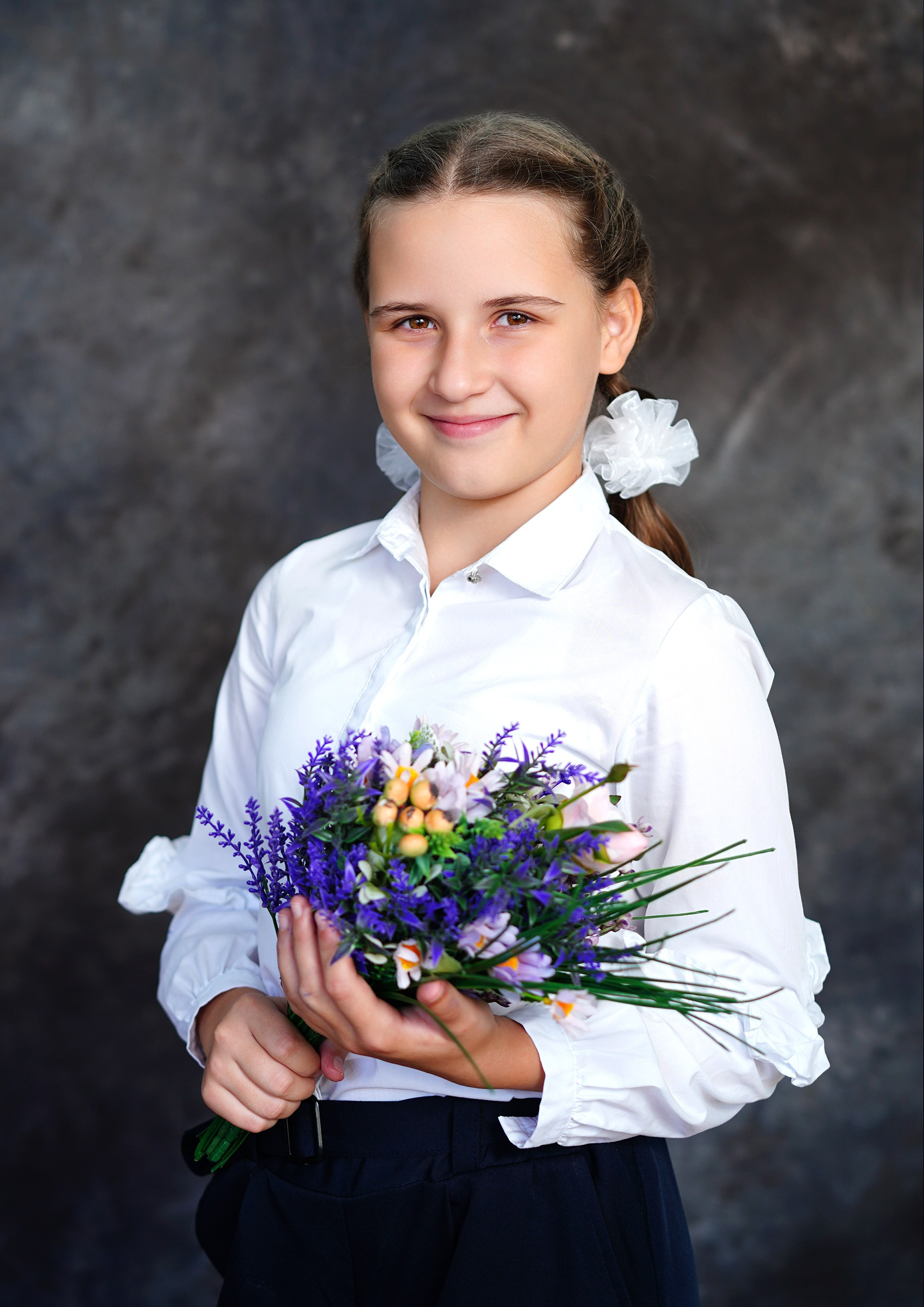 Позирование. MEMENTO.Выпускные альбомы, школьные, юбилейные и другие книги. Ростов-на-Дону