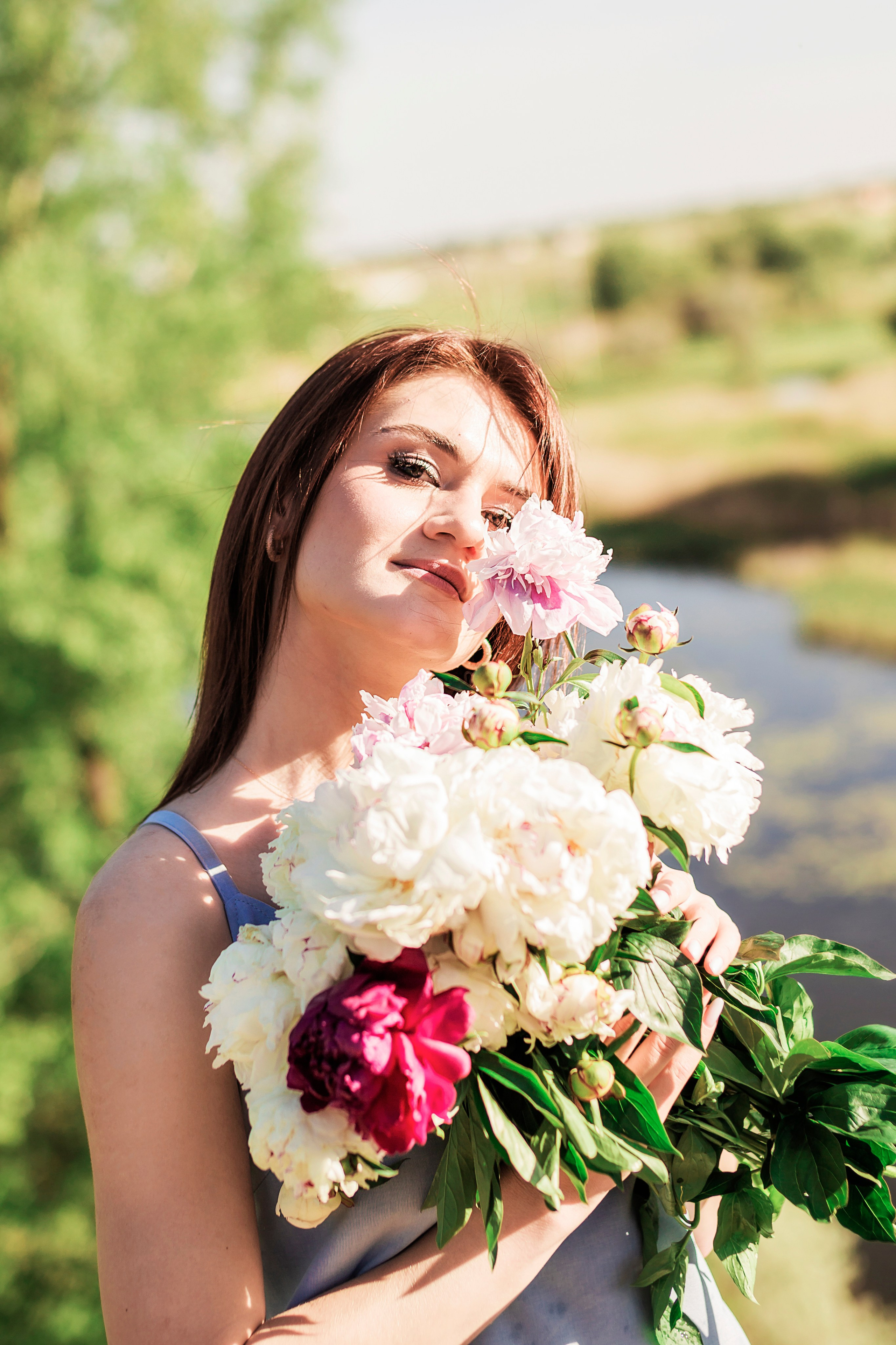 Фотосессия с пионами. Семейный фотограф в Саратове