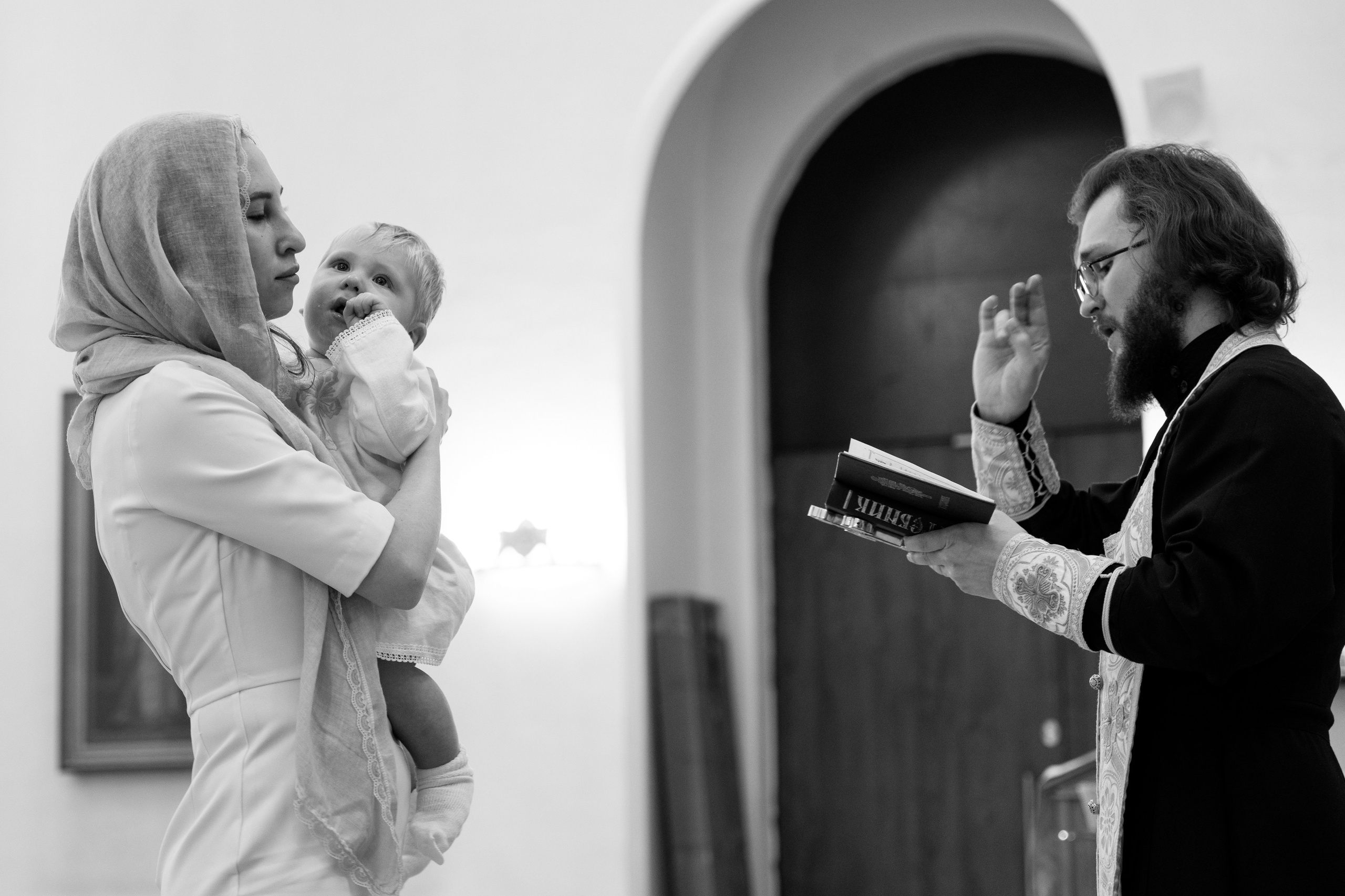 Опытный фотограф на крещение — от эмоций к кадру. Свадебные фотосессии в Москве. Фотограф Сергей Ржевский