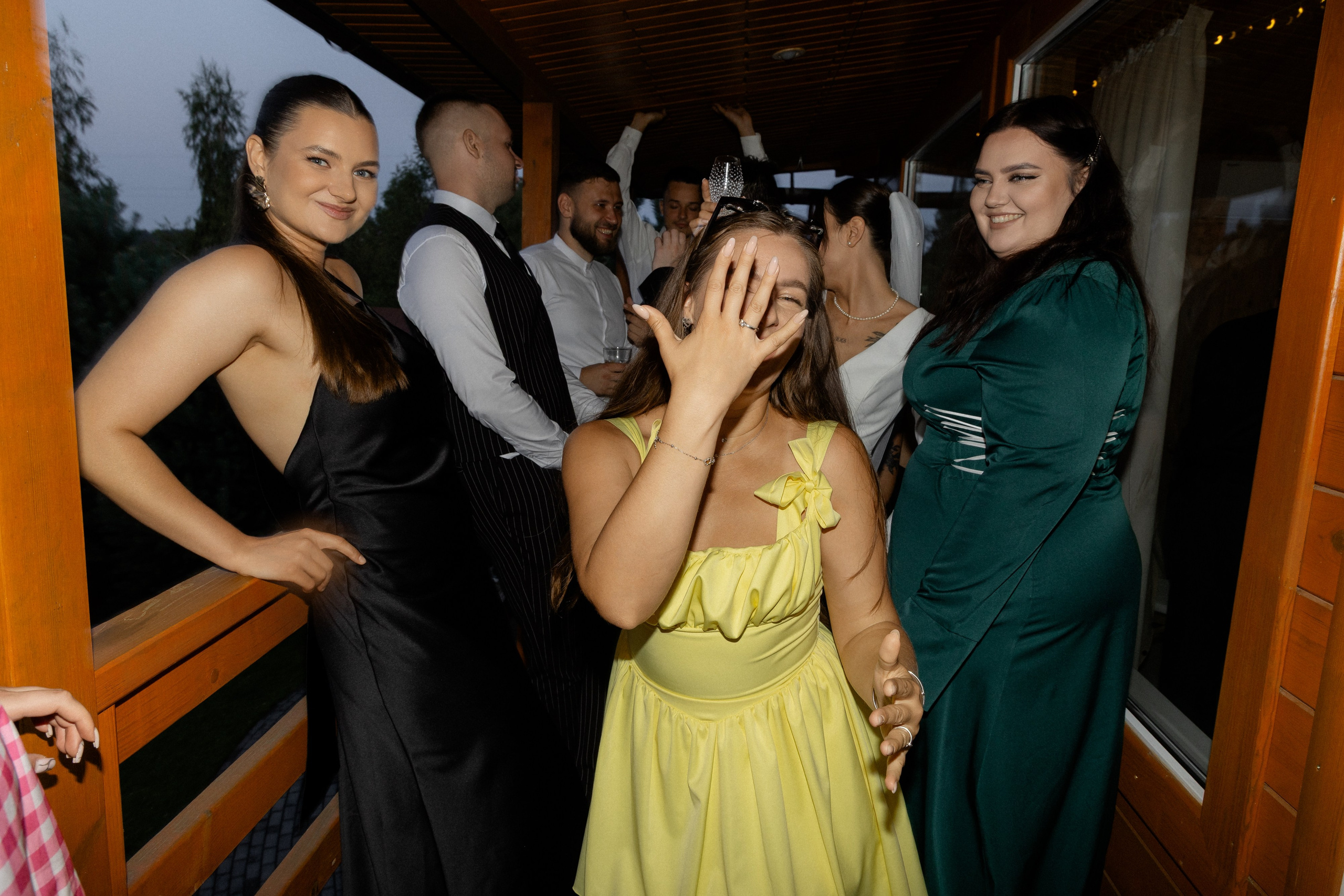 Свадебная фотосессия в агроусадьбе Лабодянка в Минске. Свадебный фотограф в Минске/Беларуси Сергей Спиридонов