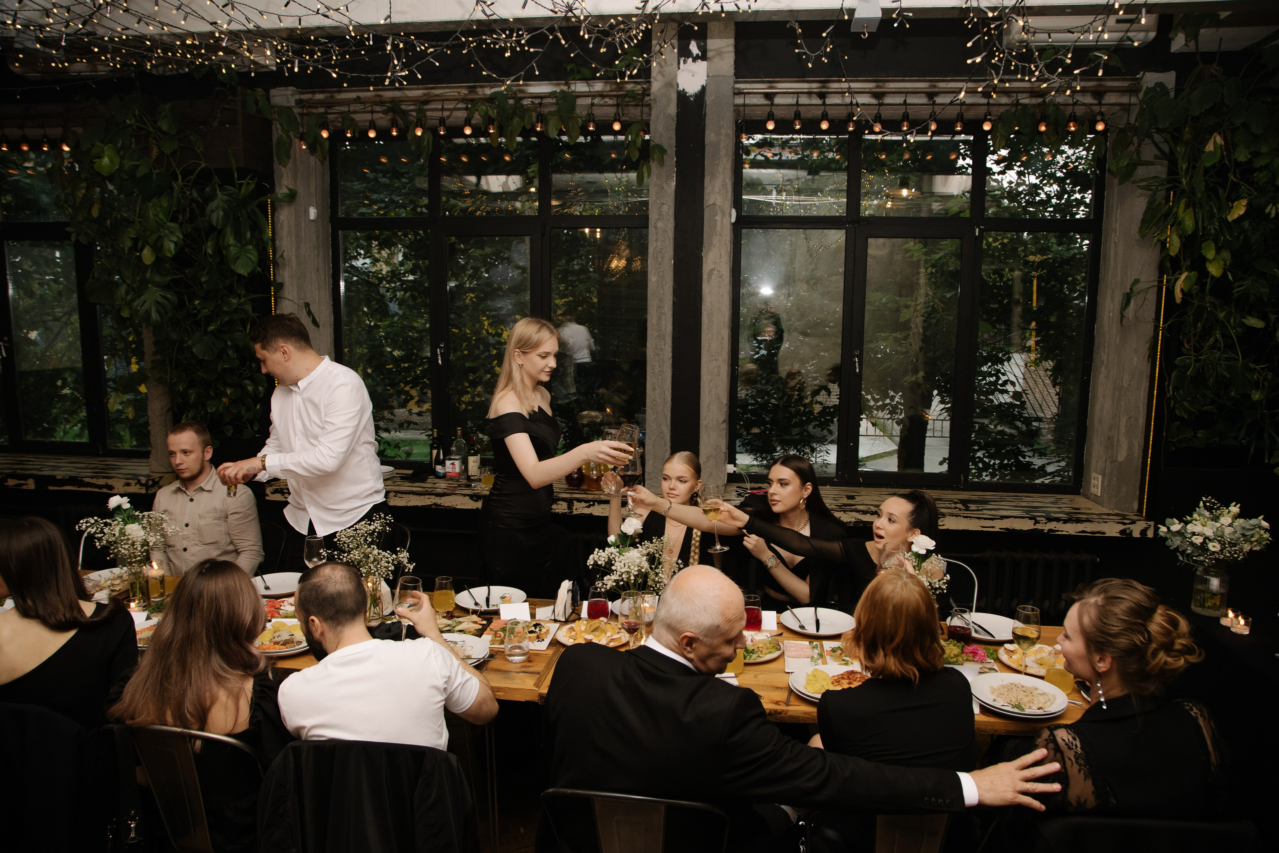 Цветочная локация. Свадебный фотограф Челябинск Полина Чеботарь