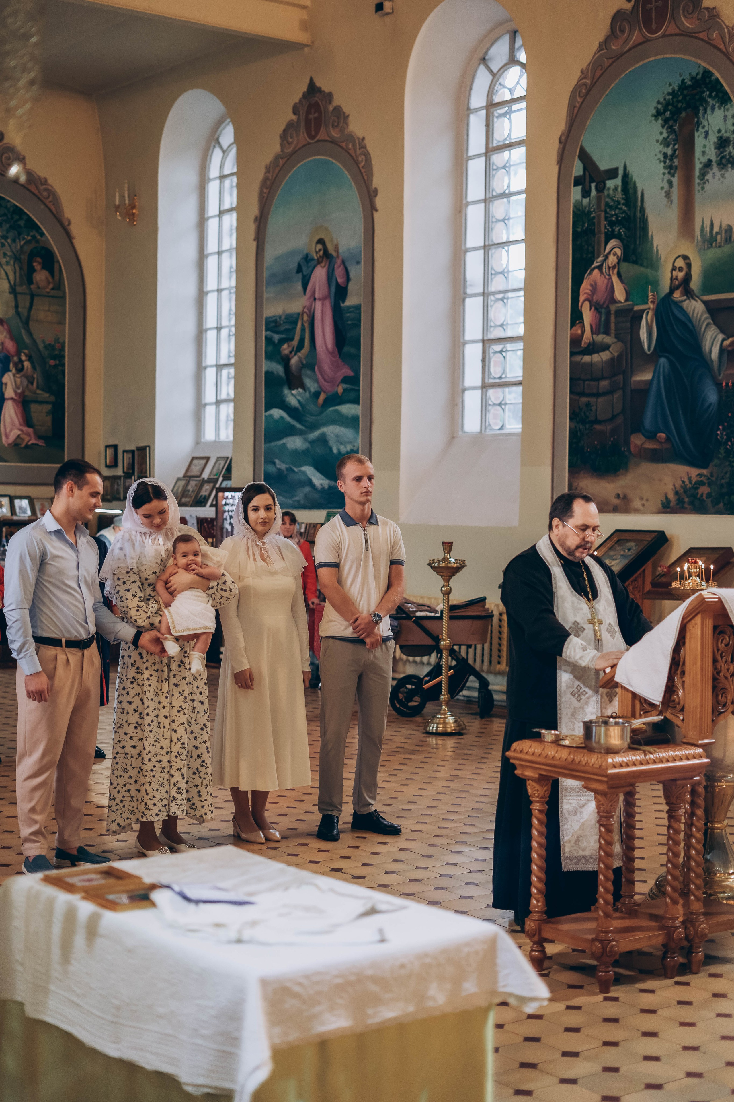 Таинство крещения Мирона