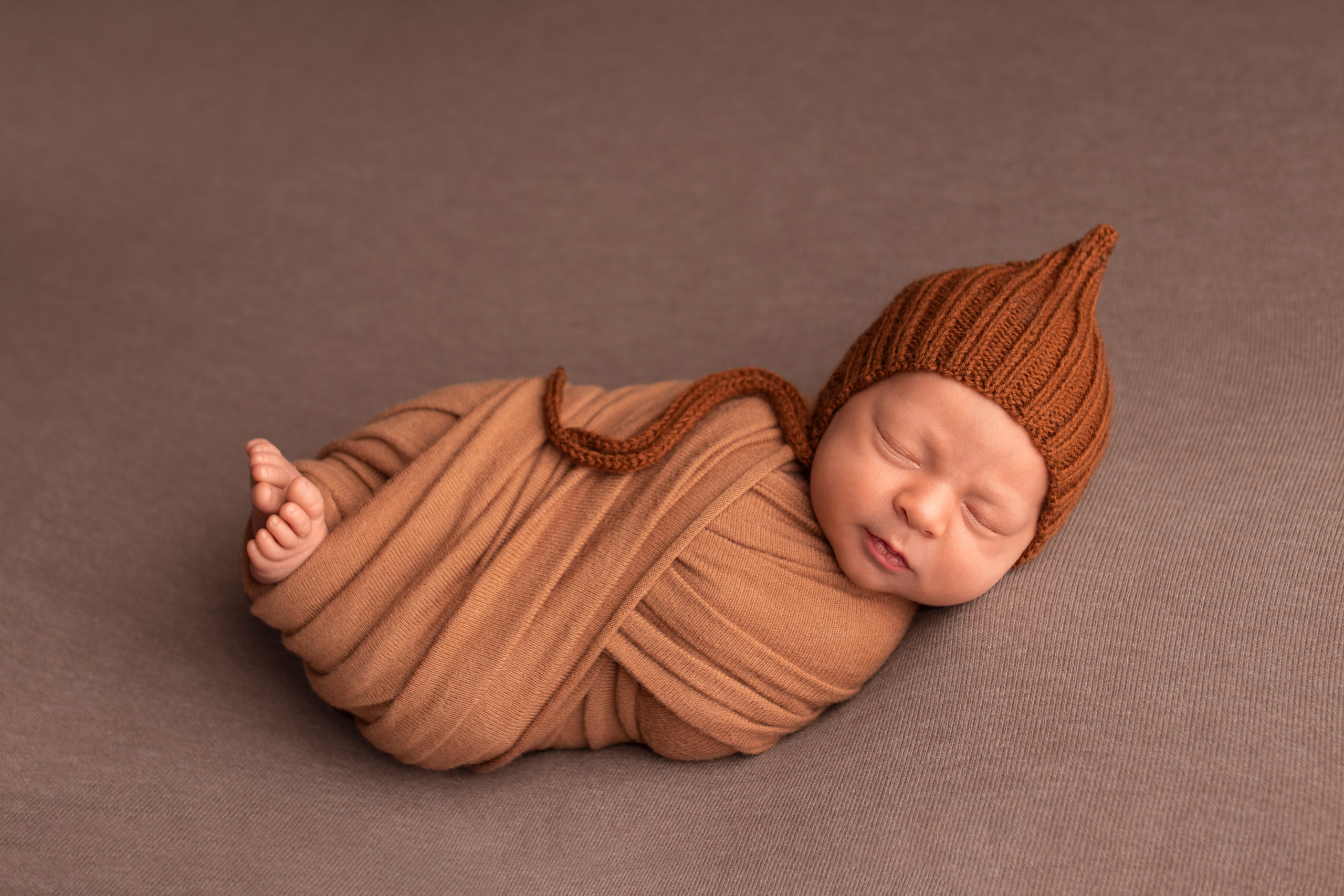 Красивые фотографии малышей у Вас дома. Фотограф новорождённых в Санкт-Петербурге Лилия Яковлева