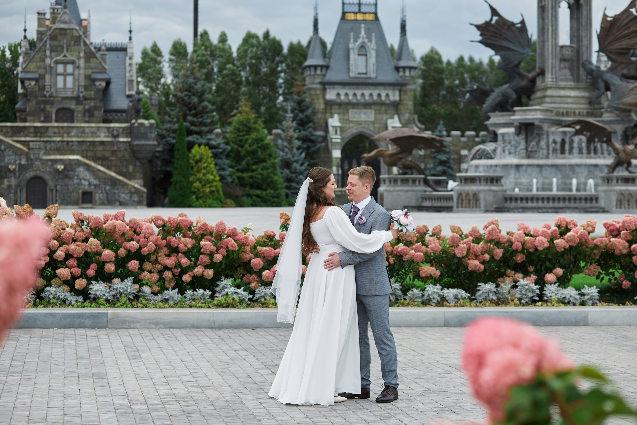 Свадебная фотосессия замок Гарибальди. Свадебный и семейный фотограф в Самаре Грибцова Людмила