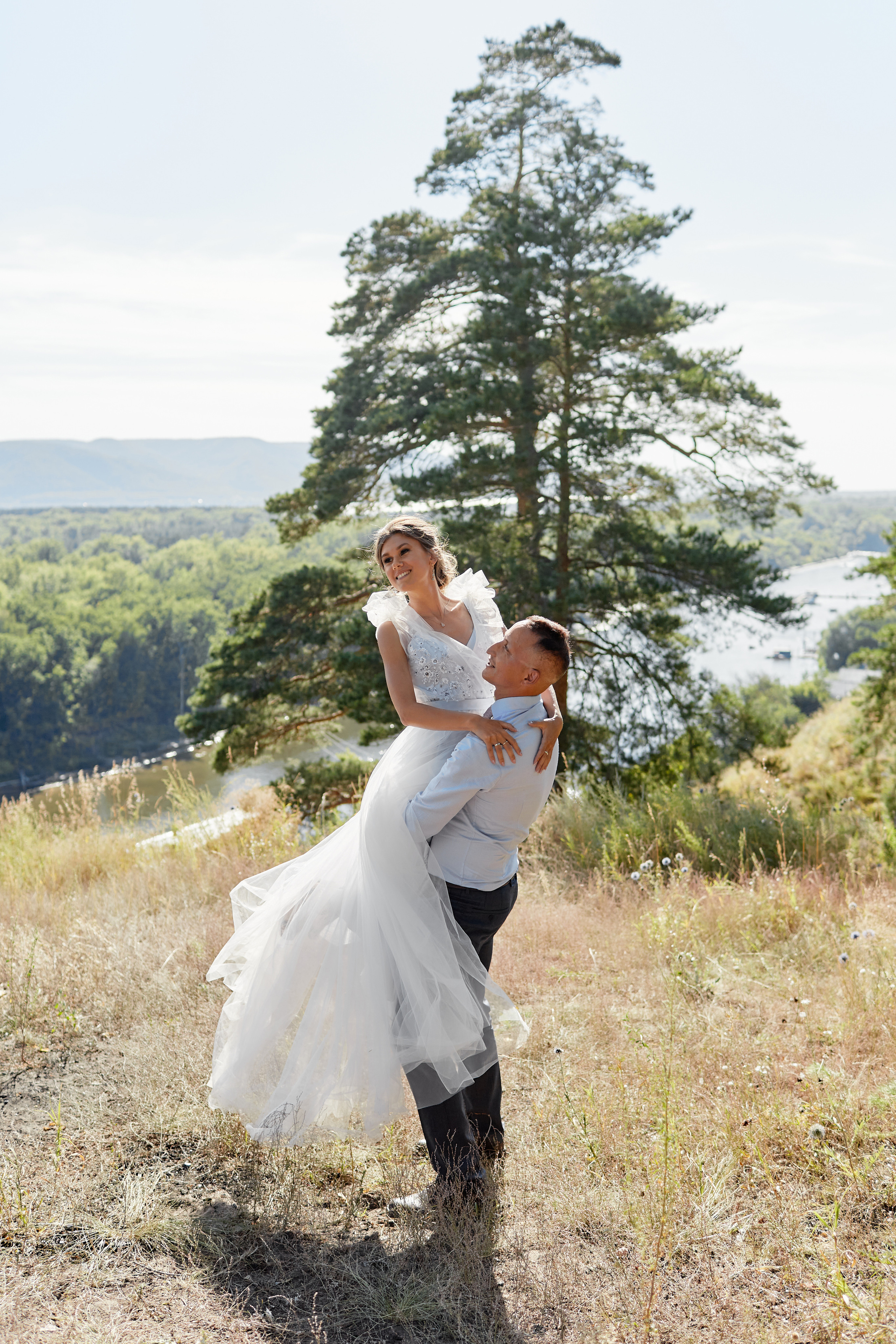 Свадебная фотосессия парк-отель Солнечный. Свадебный и семейный фотограф в Самаре Грибцова Людмила