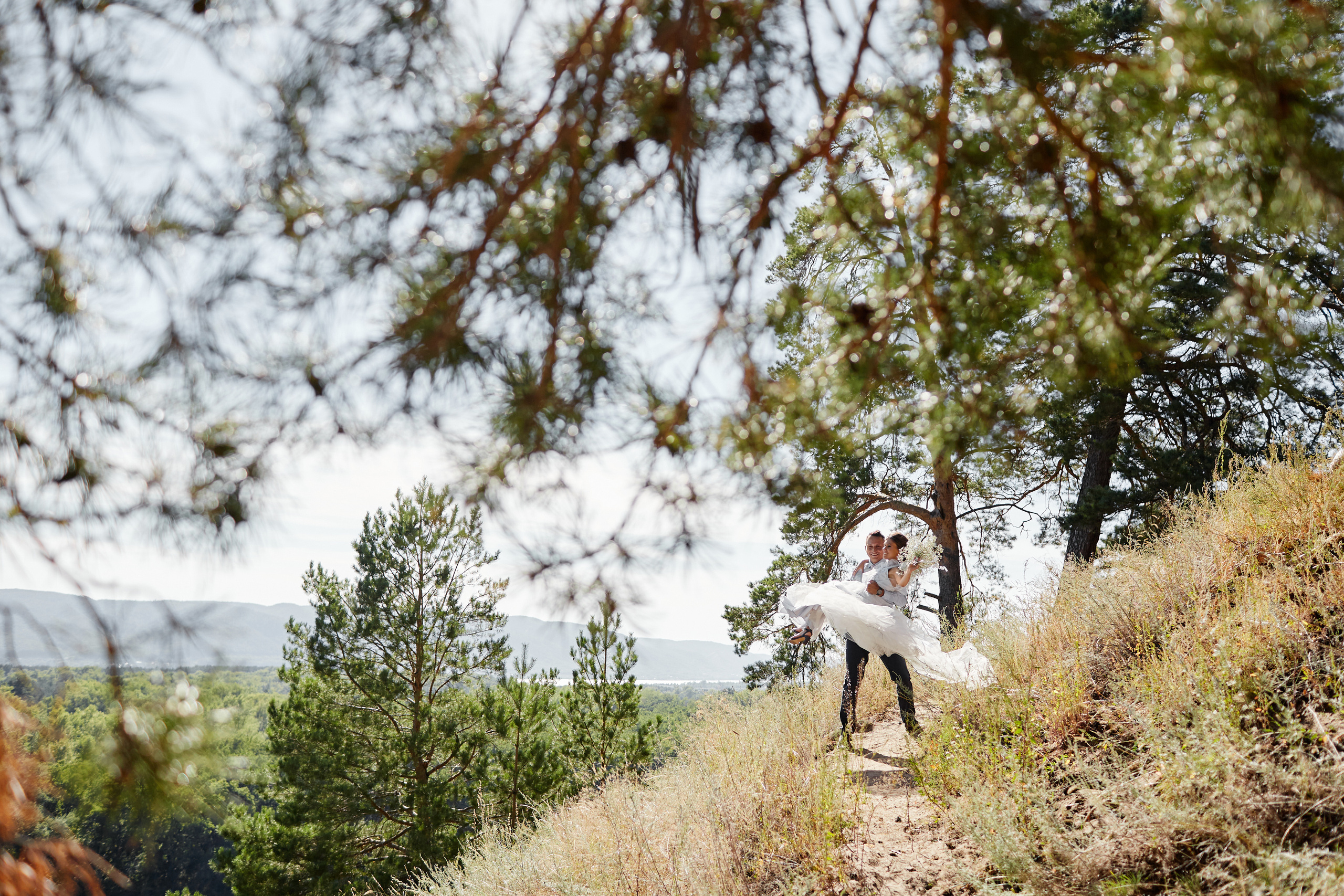 Свадебная фотосессия парк-отель Солнечный. Свадебный и семейный фотограф в Самаре Грибцова Людмила