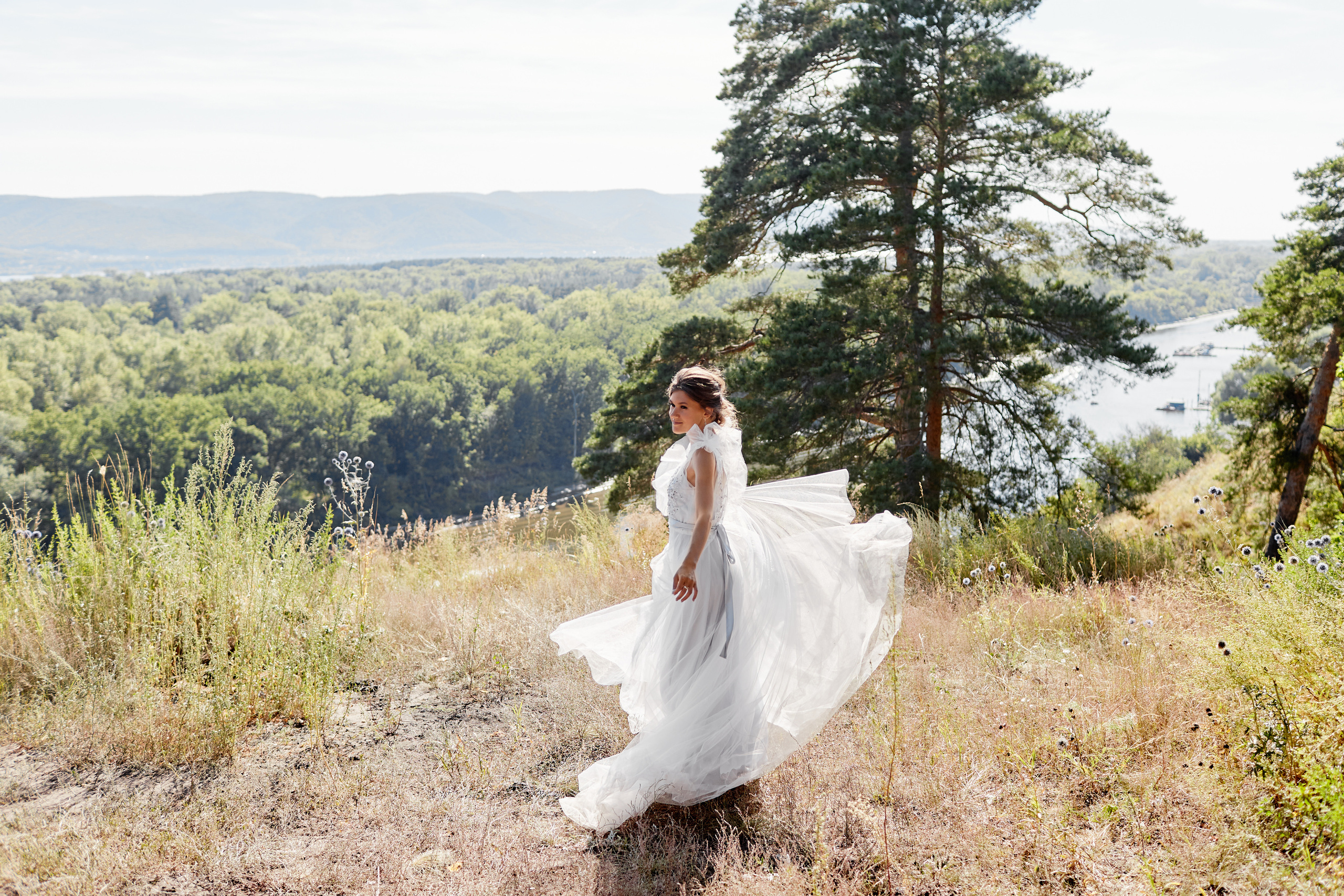 Свадебная фотосессия парк-отель Солнечный. Свадебный и семейный фотограф в Самаре Грибцова Людмила