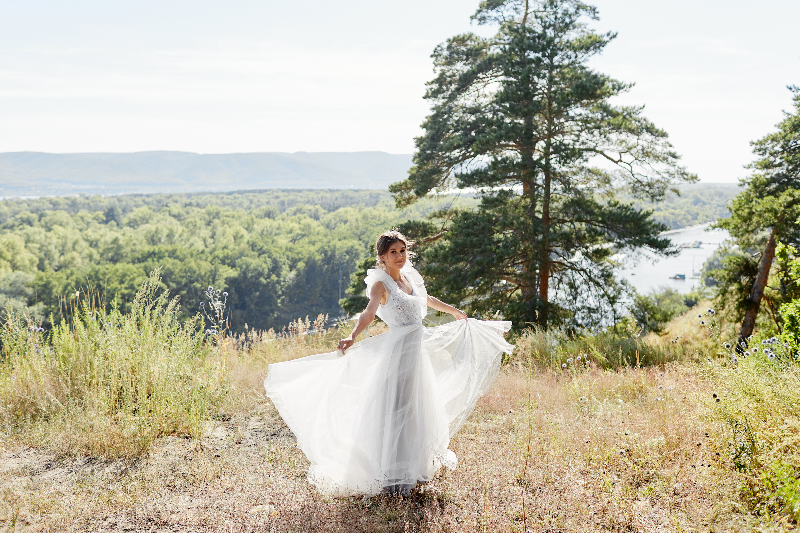 Свадебная фотосессия парк-отель Солнечный. Свадебный и семейный фотограф в Самаре Грибцова Людмила