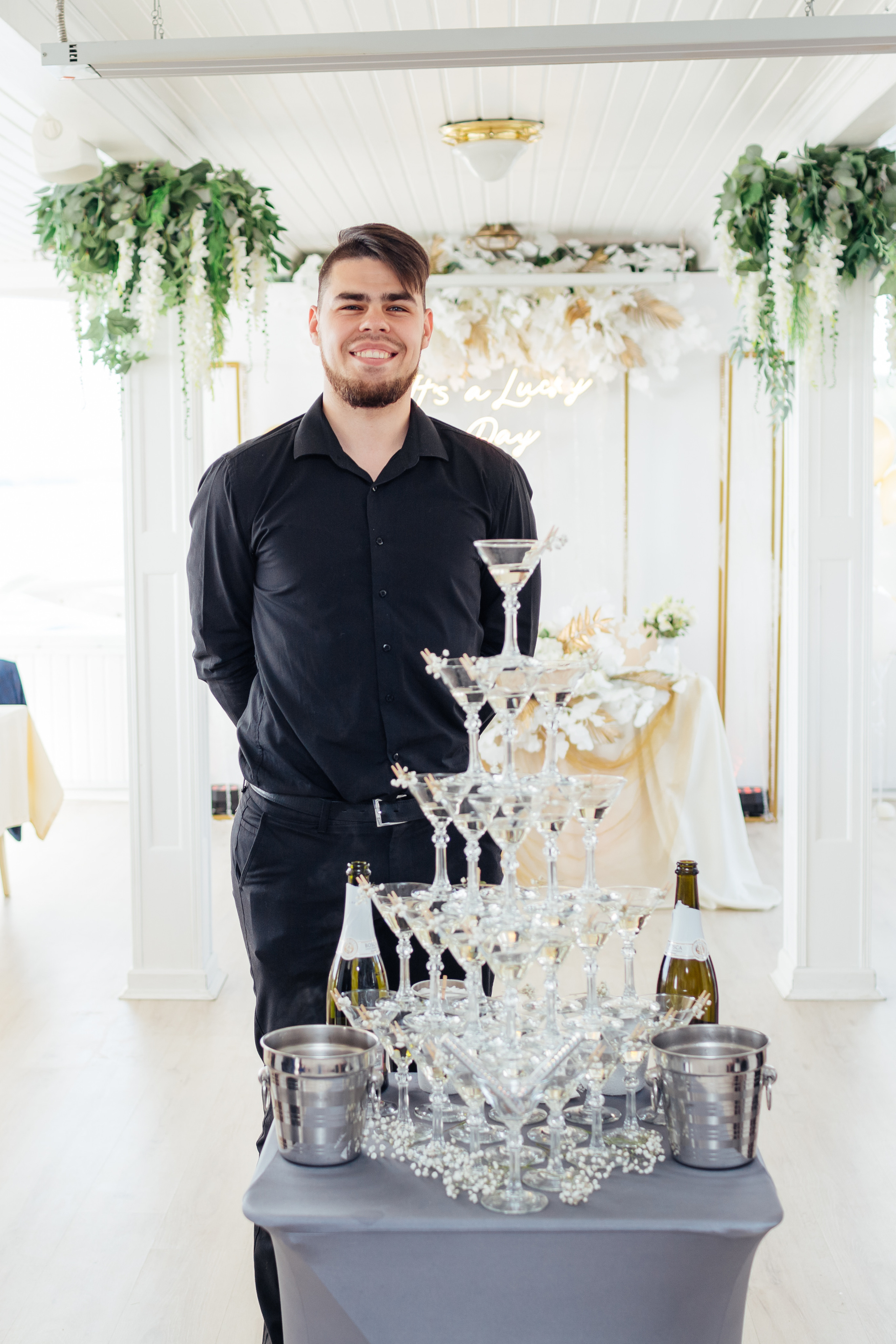 Свадебная фотосессия ресторан Белуга. Свадебный и семейный фотограф в Самаре Грибцова Людмила