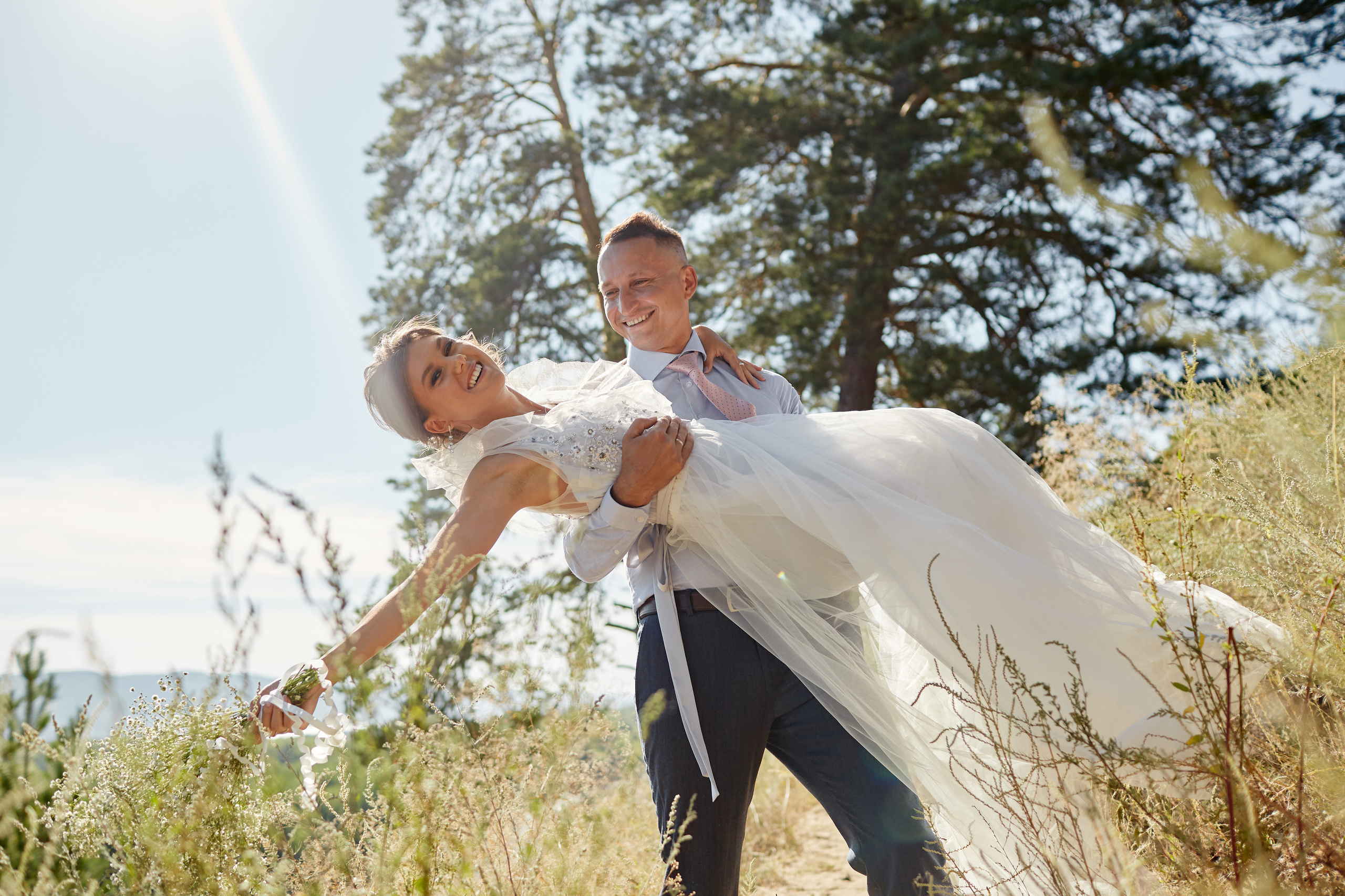 Свадебная фотосессия парк-отель Солнечный. Свадебный и семейный фотограф в Самаре Грибцова Людмила