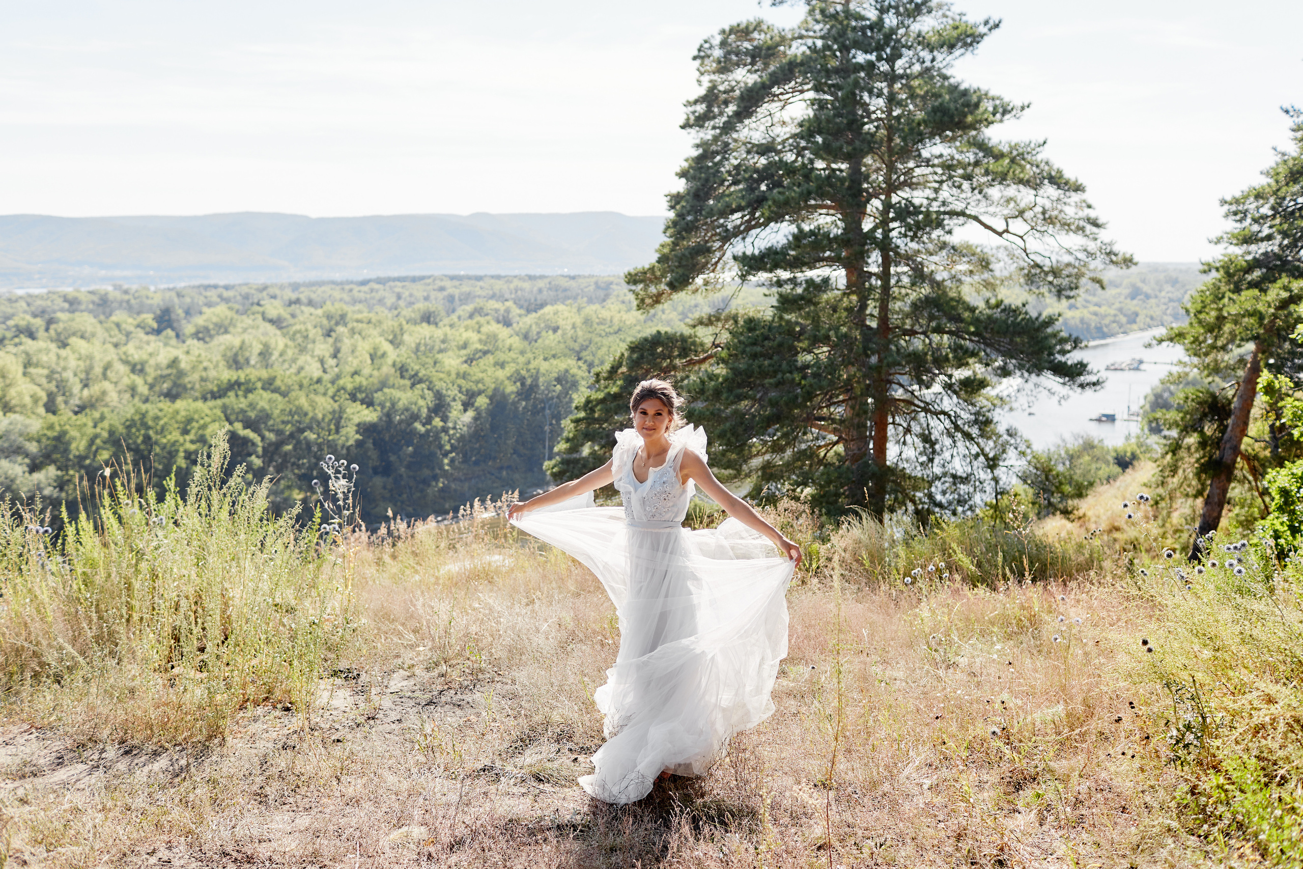 Свадебная фотосессия парк-отель Солнечный. Свадебный и семейный фотограф в Самаре Грибцова Людмила