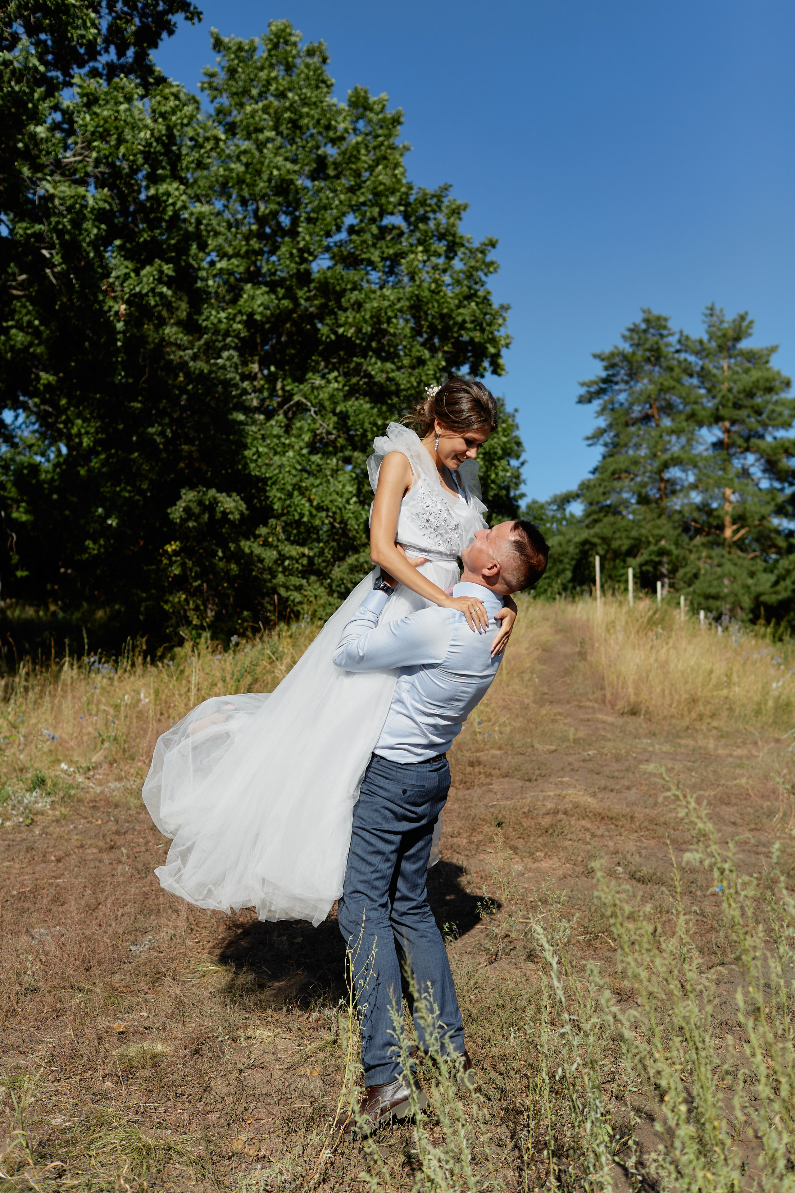 Свадебная фотосессия парк-отель Солнечный. Свадебный и семейный фотограф в Самаре Грибцова Людмила
