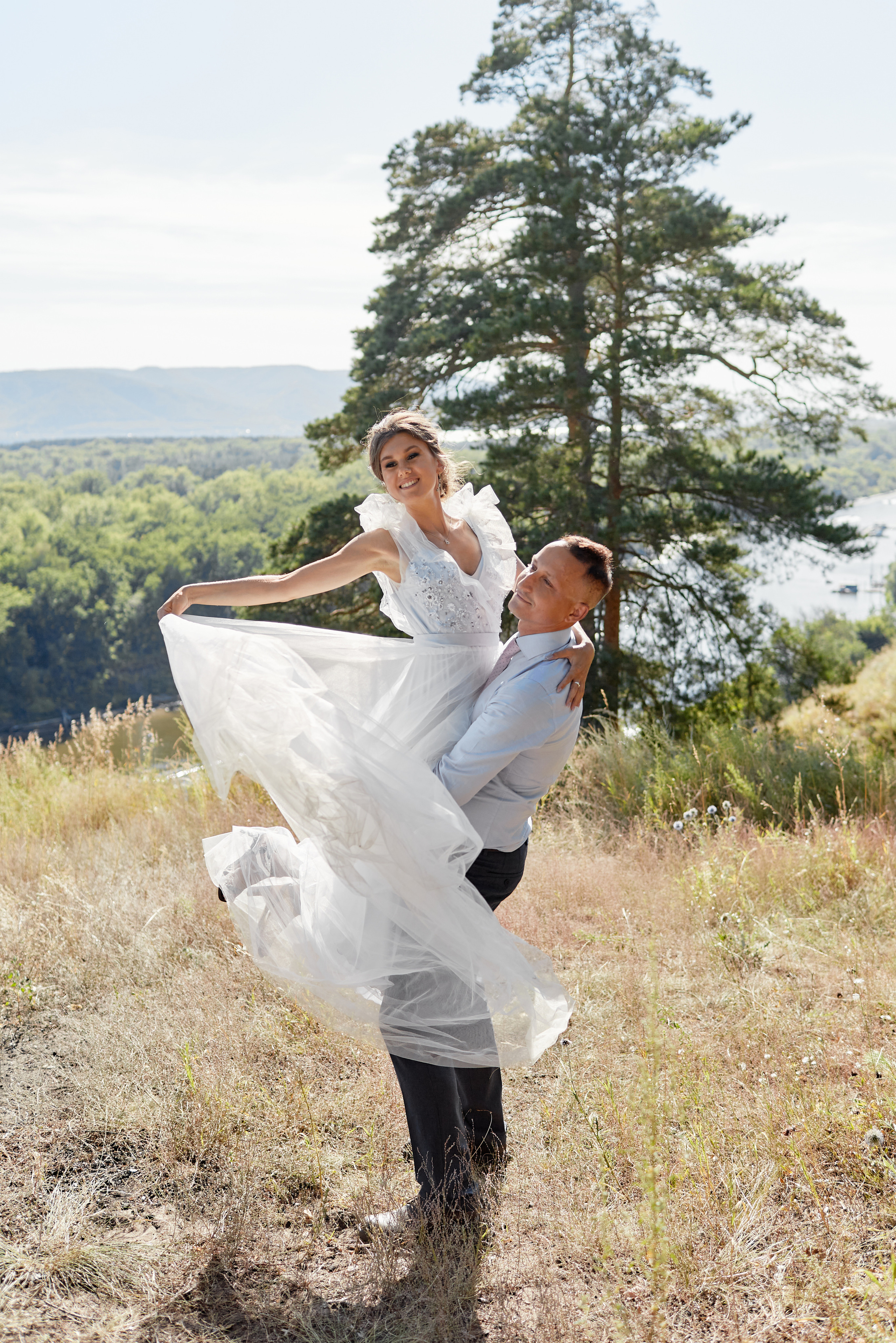 Свадебная фотосессия парк-отель Солнечный. Свадебный и семейный фотограф в Самаре Грибцова Людмила
