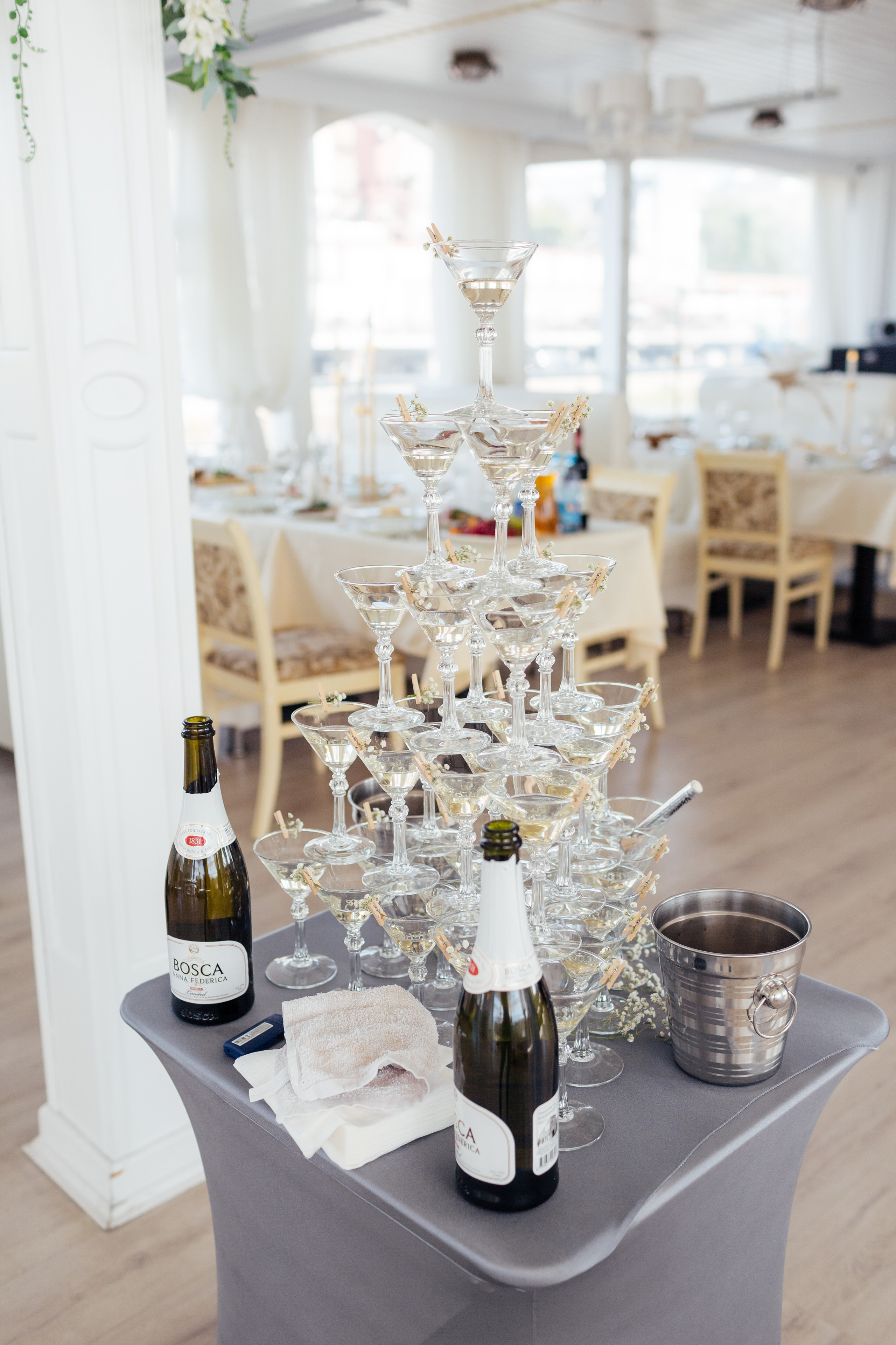 Свадебная фотосессия ресторан Белуга. Свадебный и семейный фотограф в Самаре Грибцова Людмила