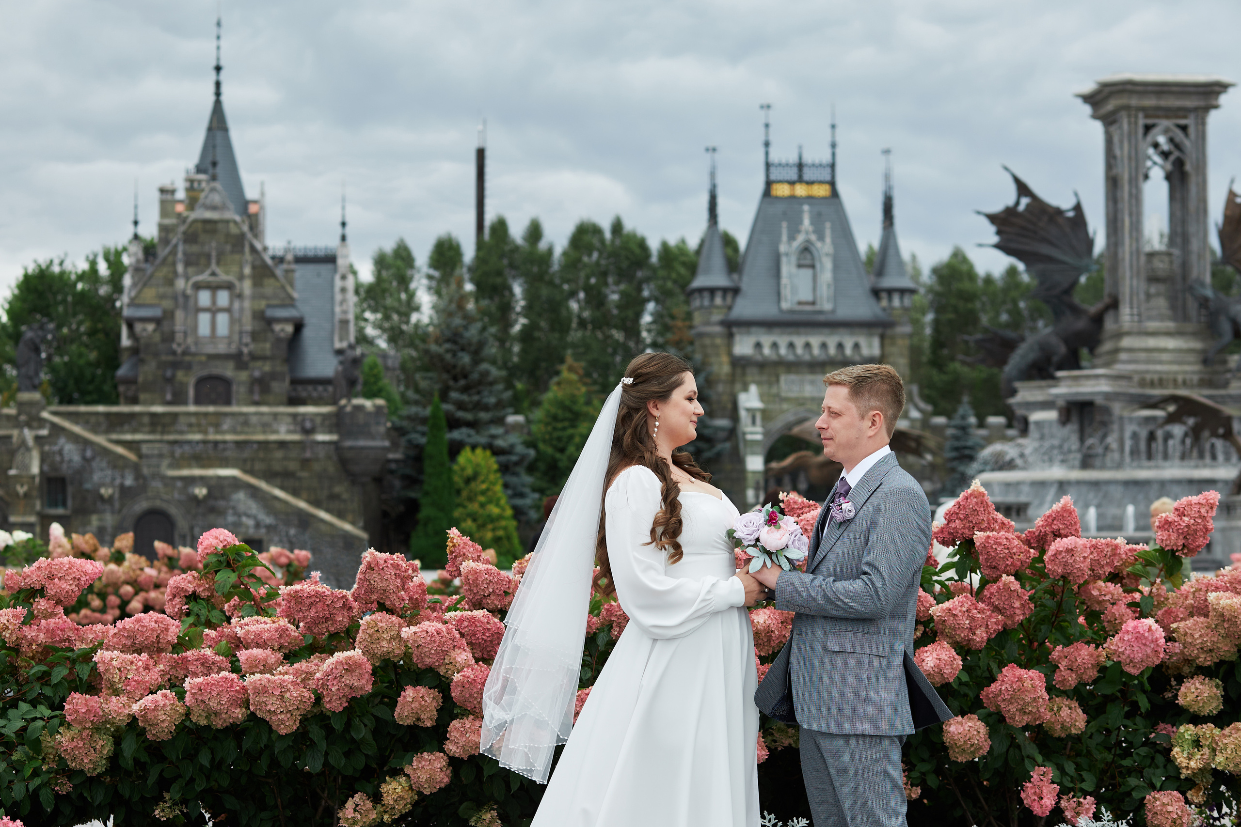 Свадебная фотосессия замок Гарибальди. Свадебный и семейный фотограф в Самаре Грибцова Людмила