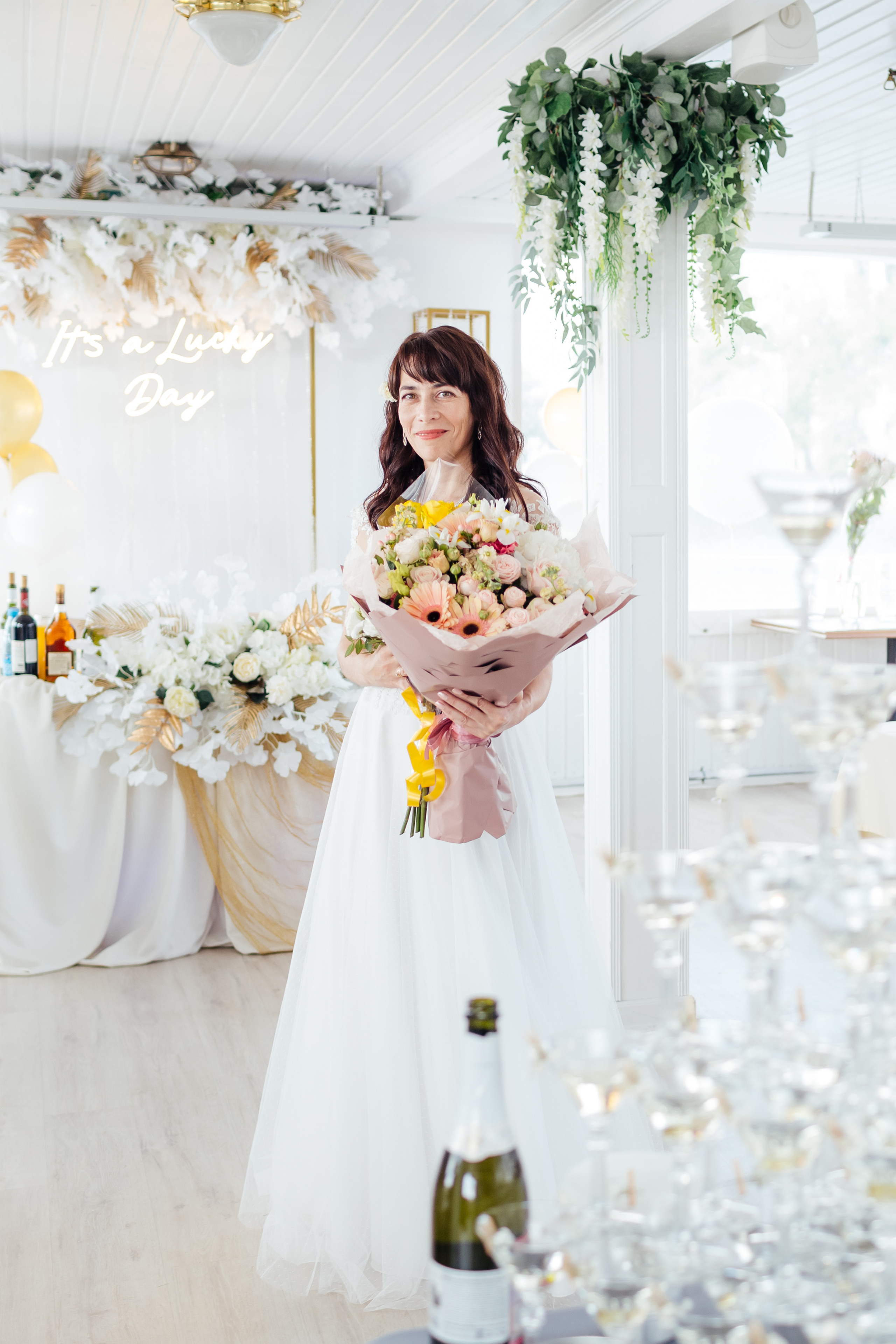 Свадебная фотосессия ресторан Белуга. Свадебный и семейный фотограф в Самаре Грибцова Людмила