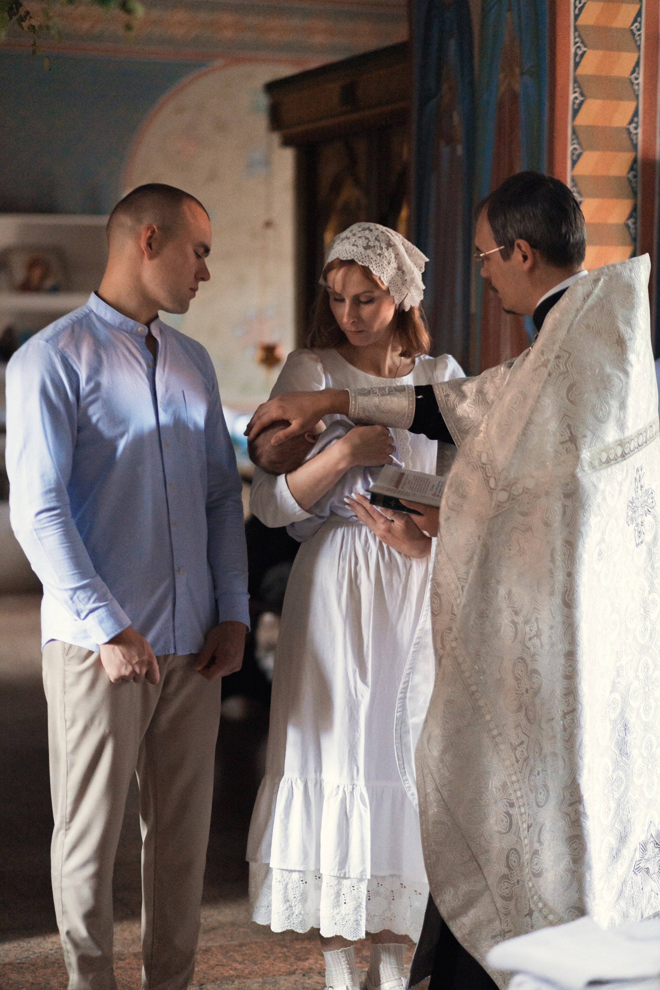 Крещение в Знаменской Церкви г. Переславль Залесский. Профессиональный фотограф в Москве и Мо Мария Шантарёва