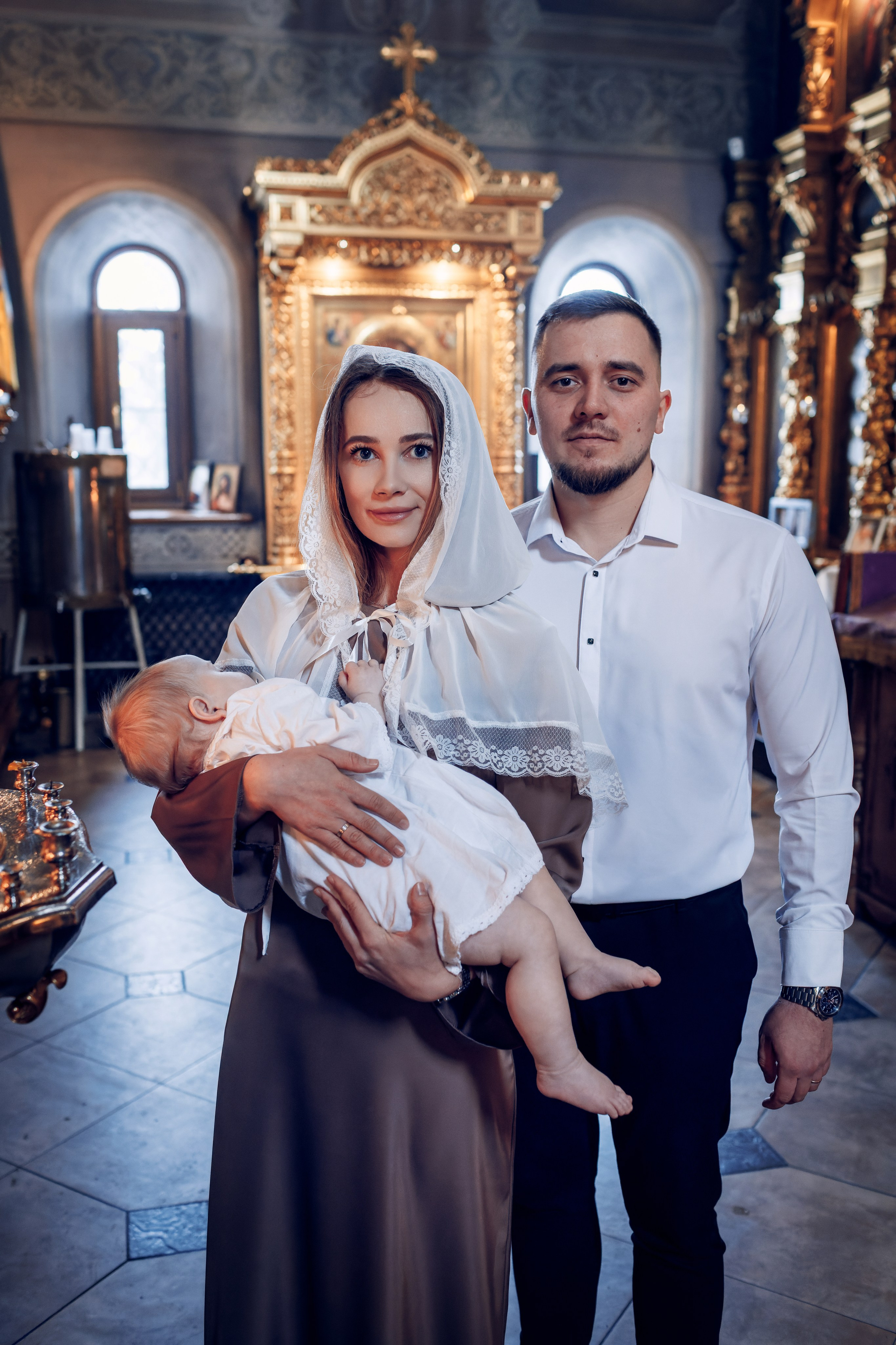 Крещение в Храме Святого Уара Мученика в Вешках. Профессиональный фотограф в Москве и Мо Мария Шантарёва